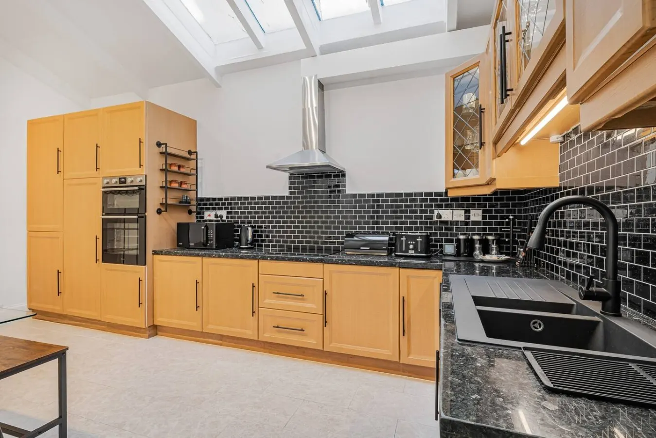 South Kensington 3-Bed Mews Near Hyde Park 11