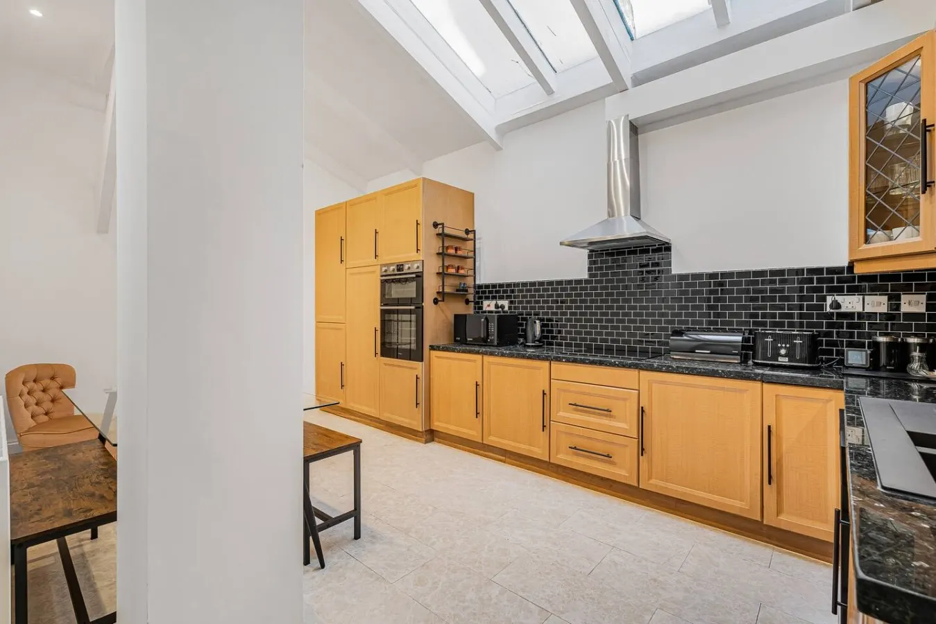 South Kensington 3-Bed Mews Near Hyde Park 14