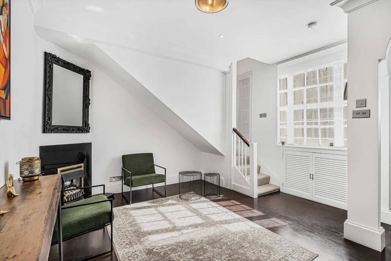 South Kensington 3-Bed Mews Near Hyde Park 15