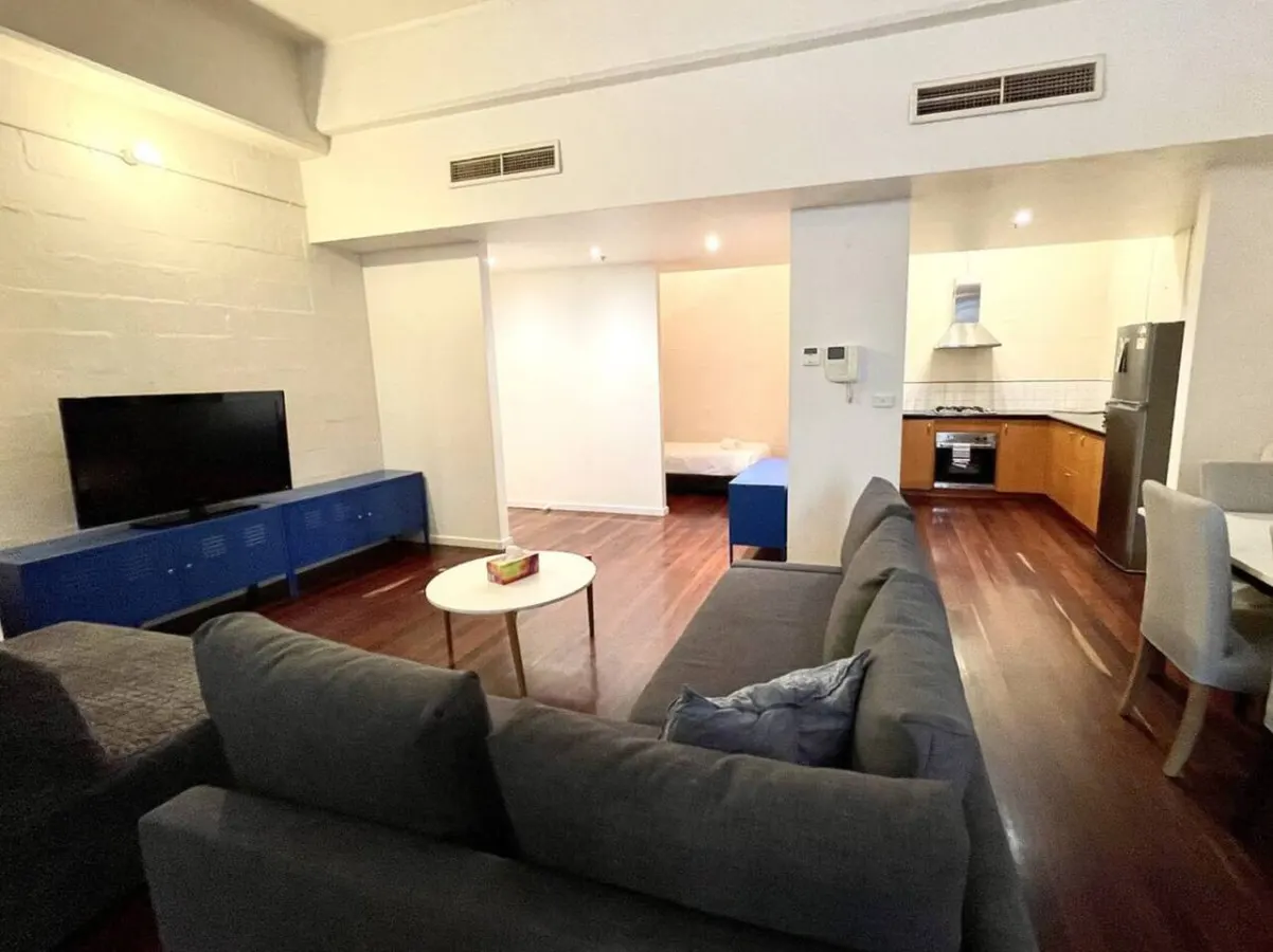 Readyset Apartments on Wiltshire - B3 1
