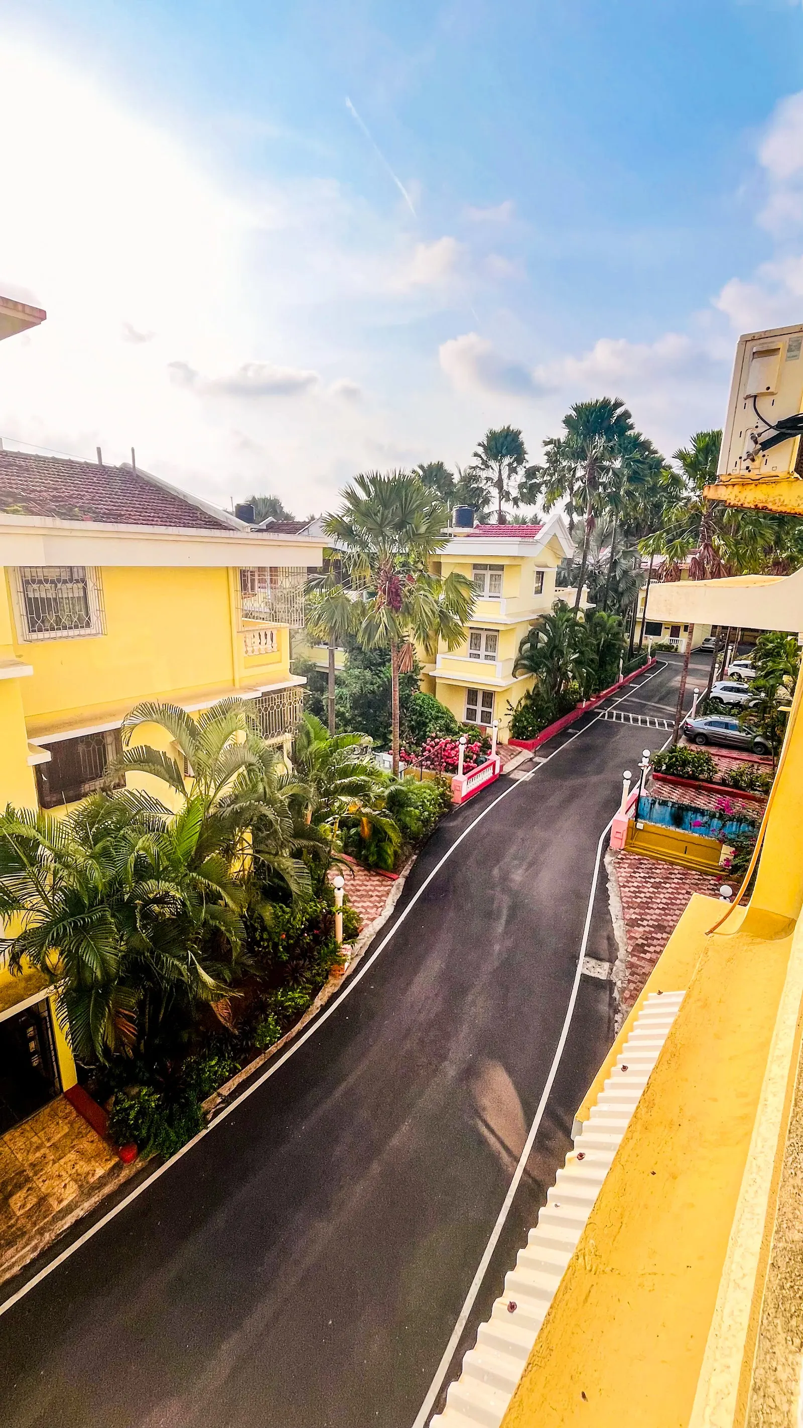 Suncatcher’s Nest 2- Spacious 1 BHK 5 min to Beach 1