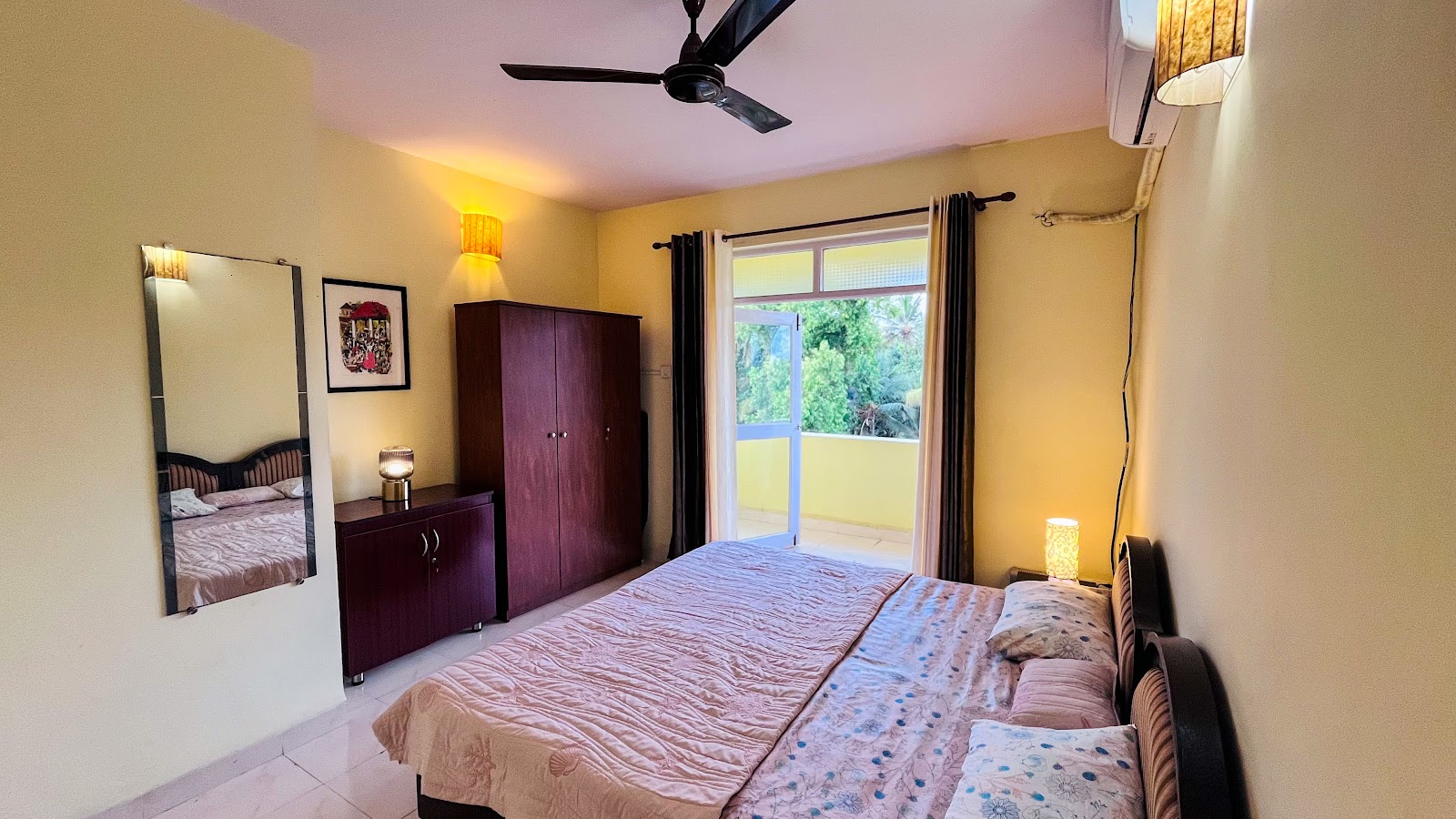 Suncatcher’s Nest 2- Spacious 1 BHK 5 min to Beach 2