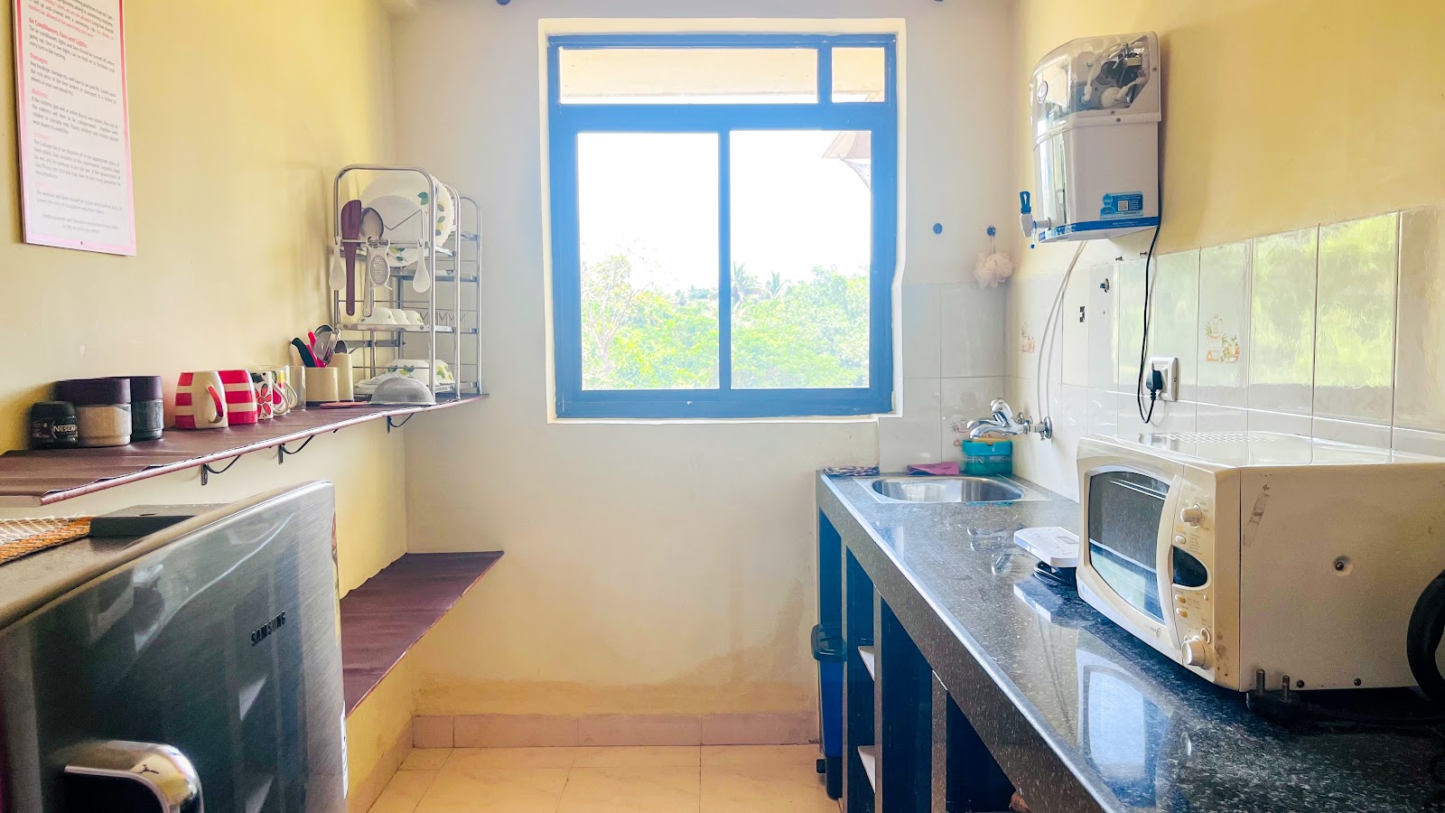 Suncatcher’s Nest 2- Spacious 1 BHK 5 min to Beach 8