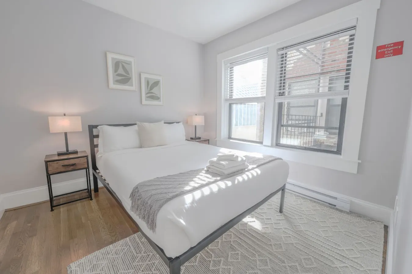 Bay Village Charming 1 Bedroom Apartment 1
