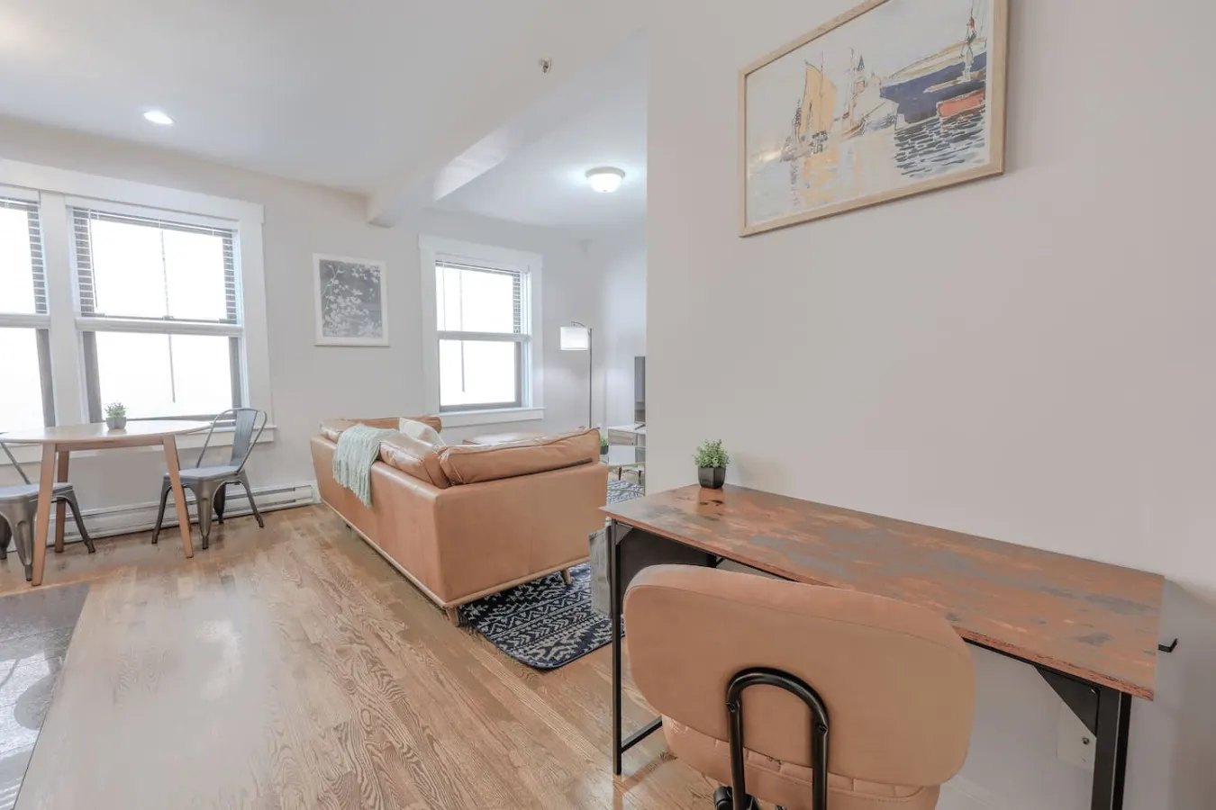 Bay Village Charming 1 Bedroom Apartment 2