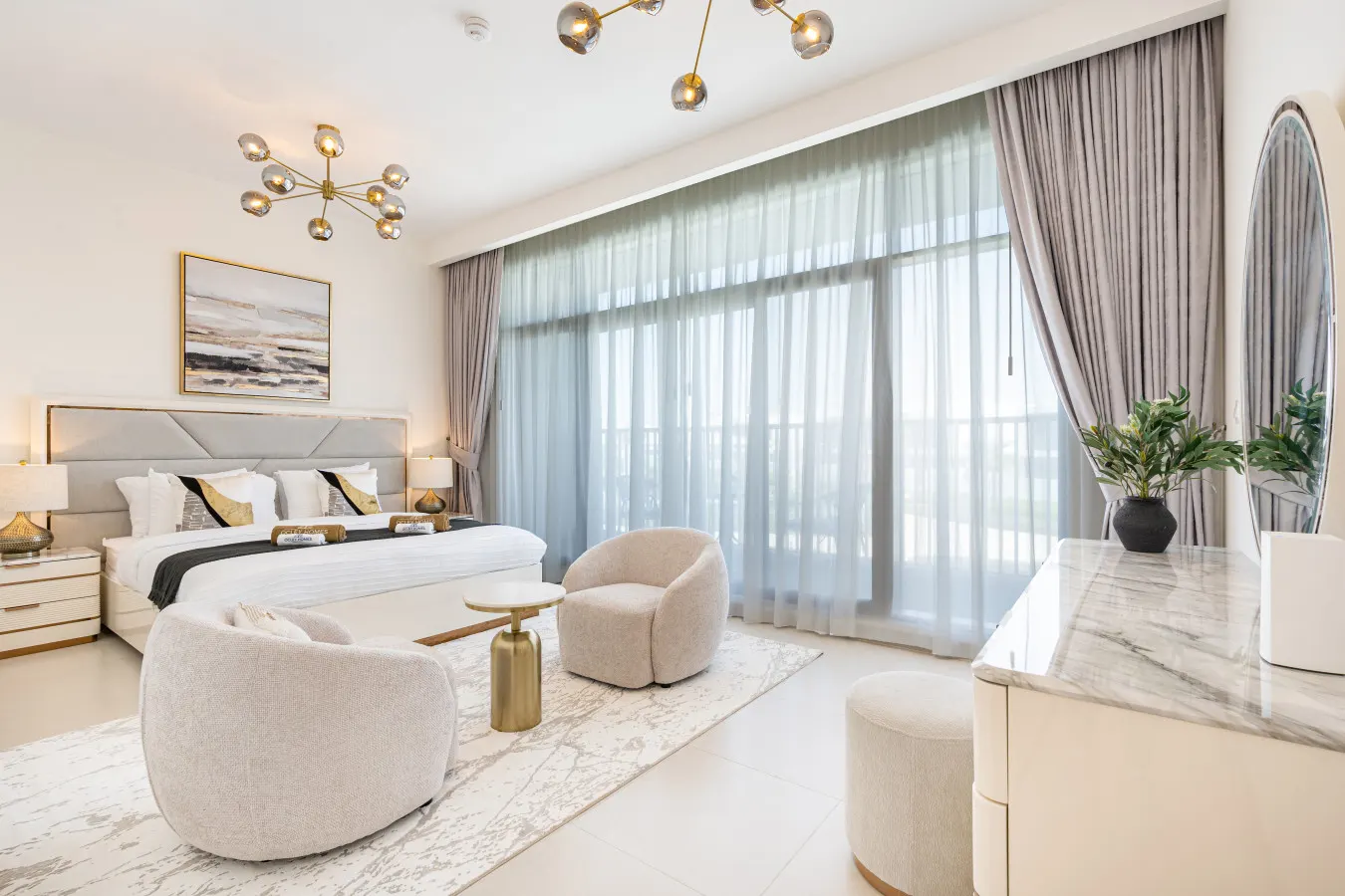 Luxe 6BR Semi-Detached Villa Steps from the Lagoon — photo 4