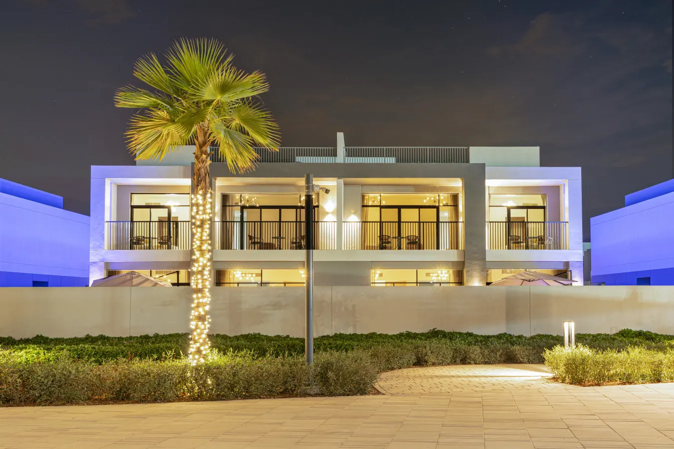 Luxe 6BR Semi-Detached Villa Steps from the Lagoon 6