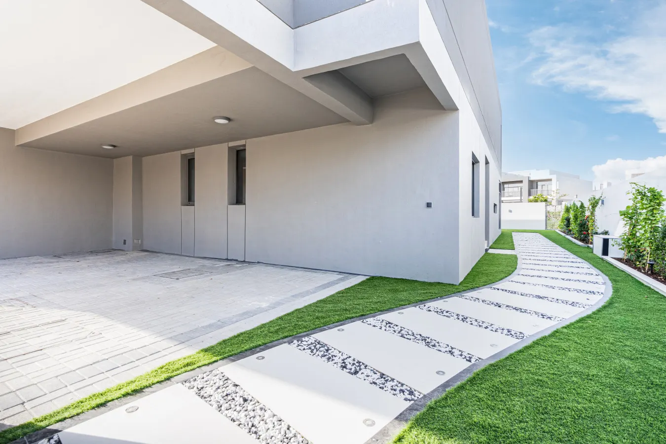 Luxe 6BR Semi-Detached Villa Steps from the Lagoon 7