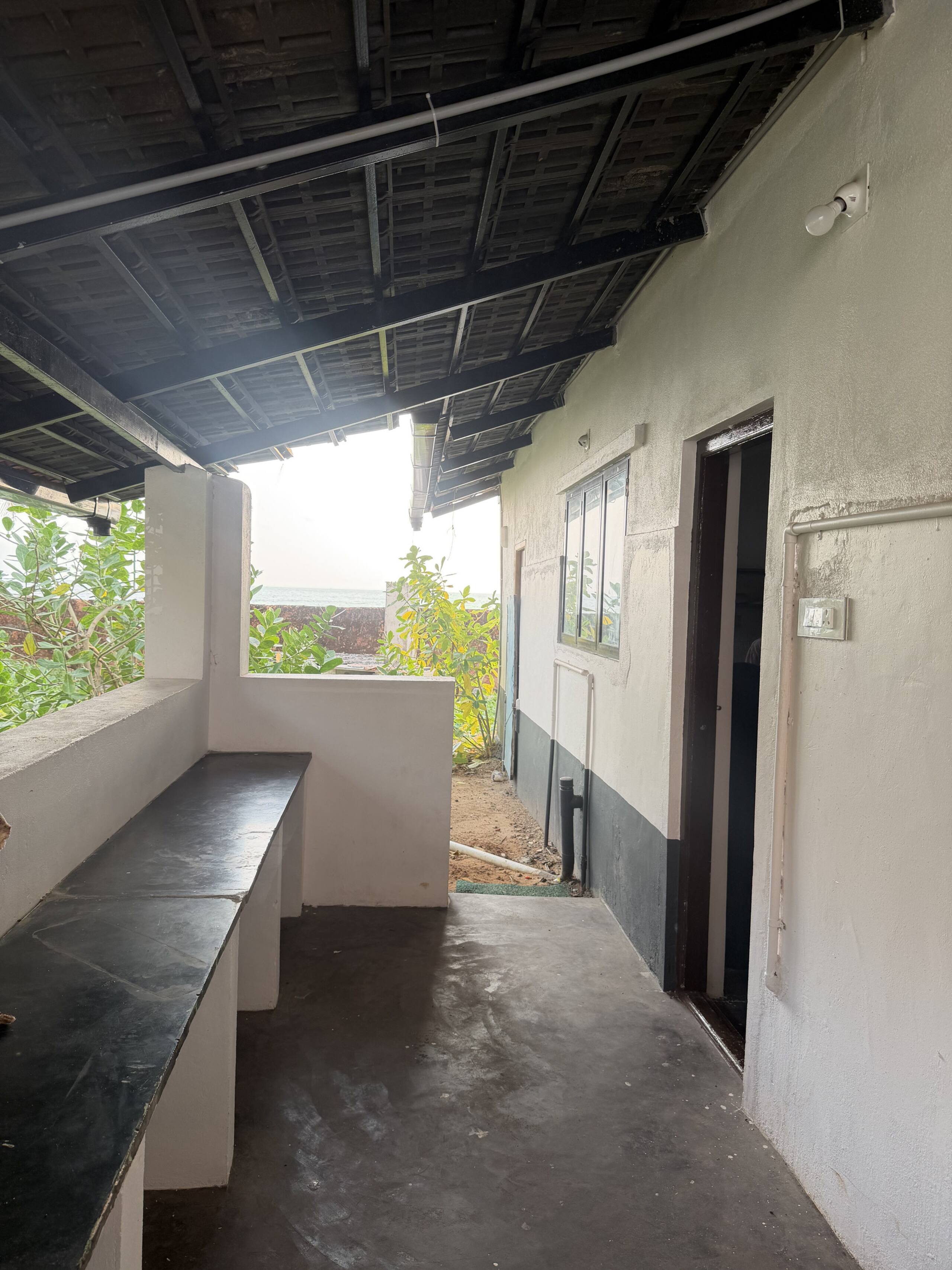 Beach Sand Luxury Stay by the Sea near Maravanthe 15