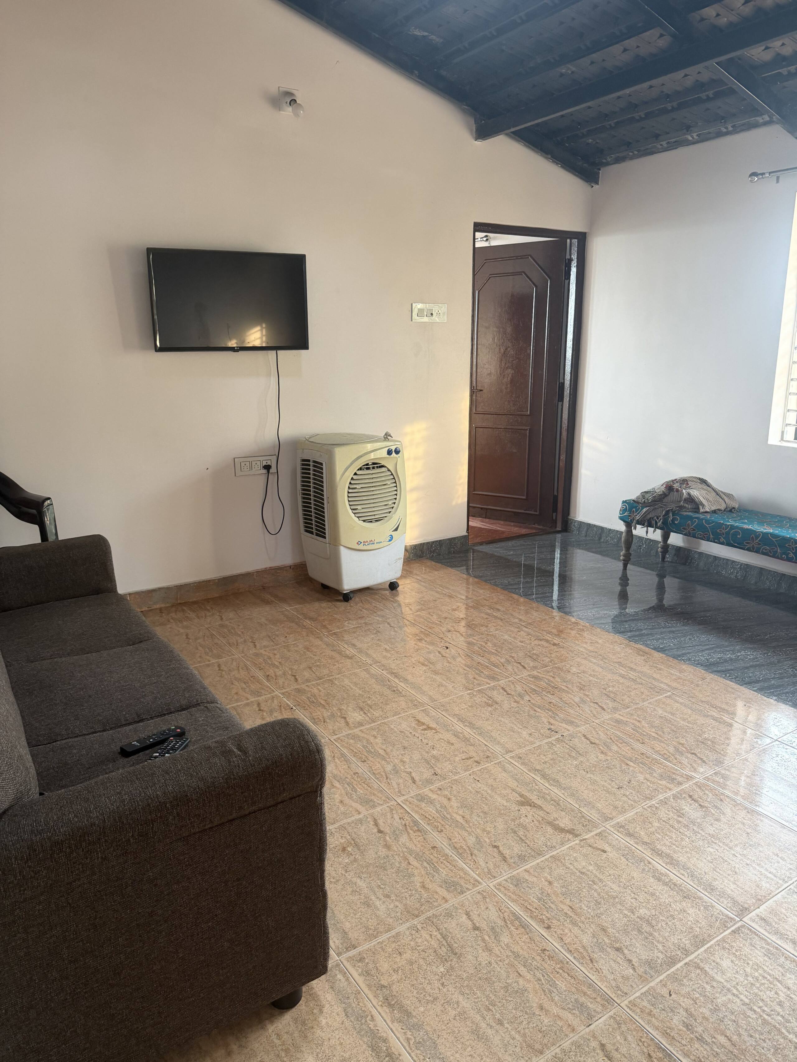 Beach Sand Luxury Stay by the Sea near Maravanthe 13