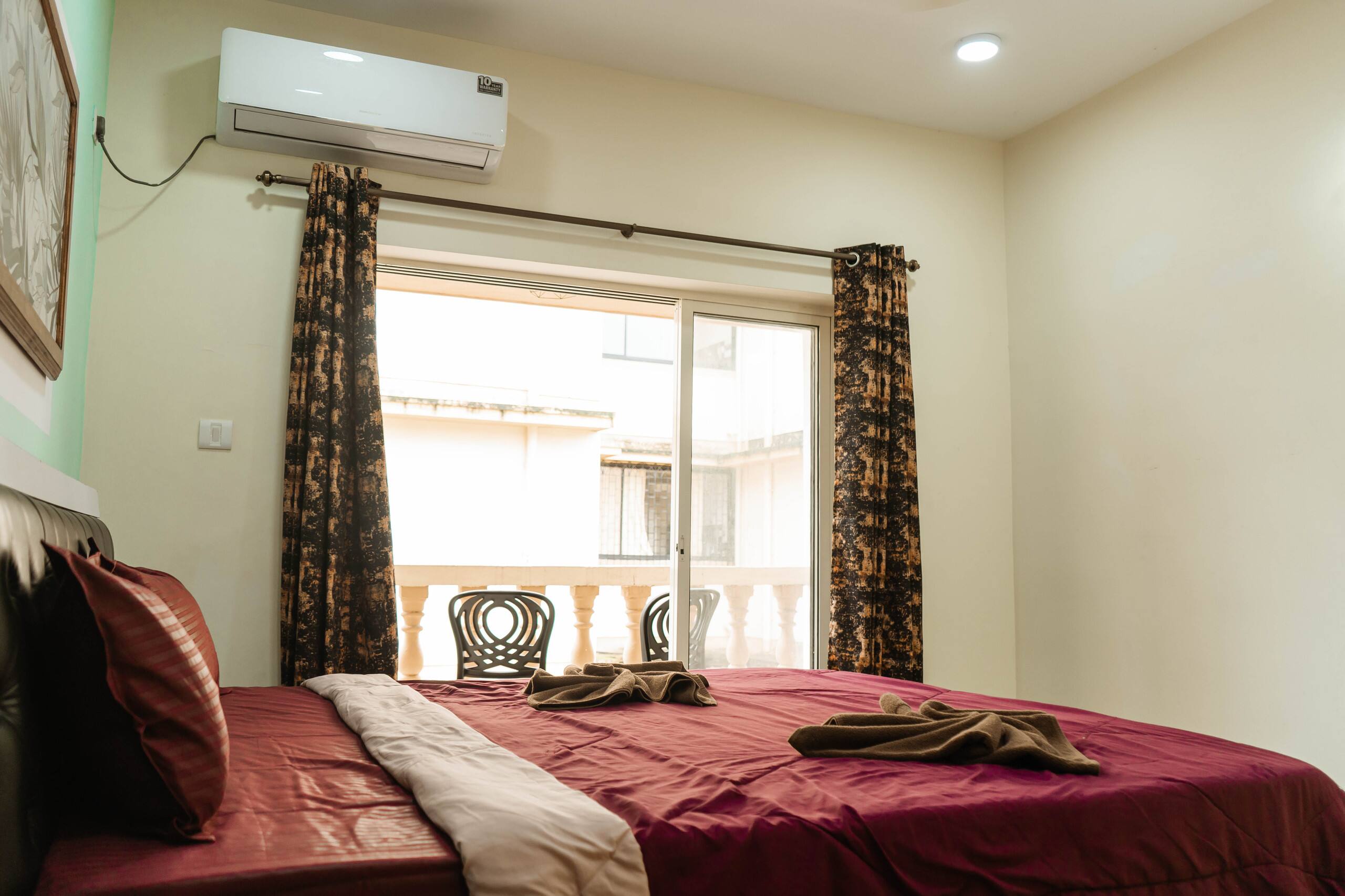 Tropical 3BHK Pool Pad • Varca 12