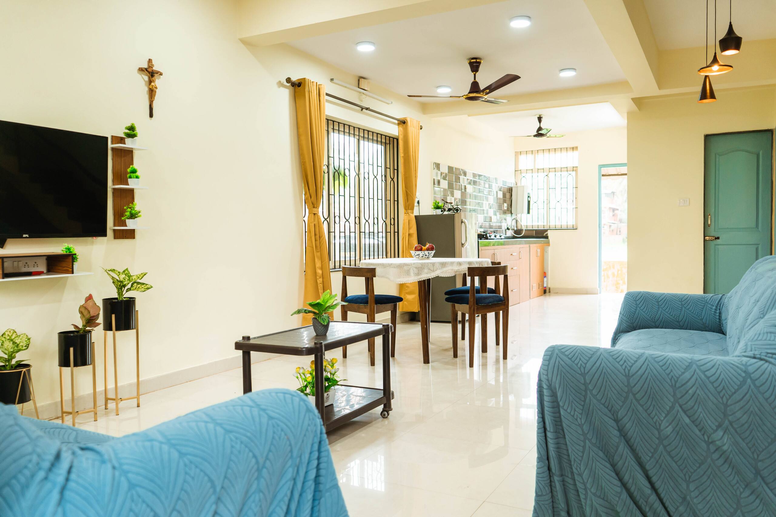 Tropical 3BHK Pool Pad • Varca — photo 2