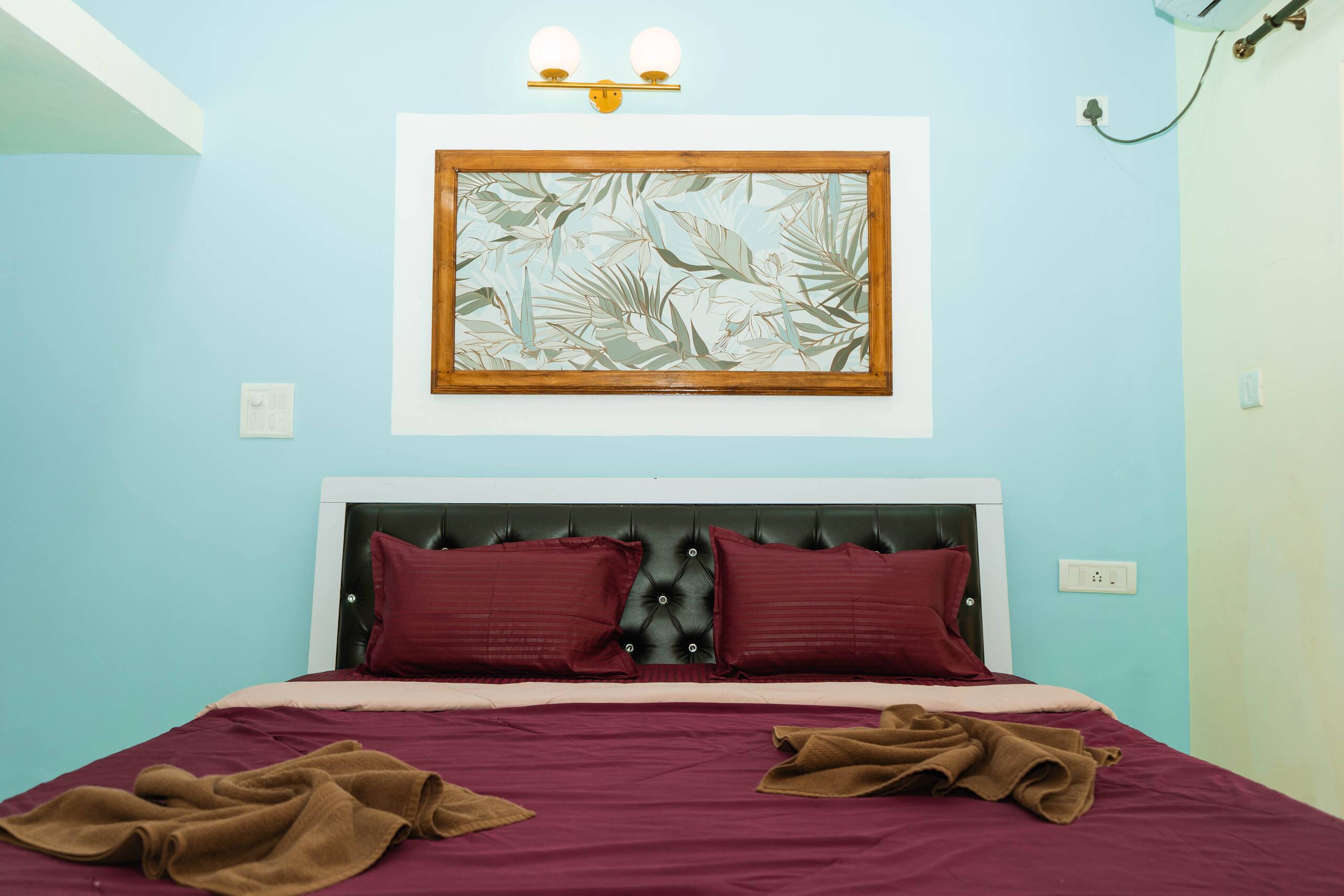 Tropical 3BHK Pool Pad • Varca 11