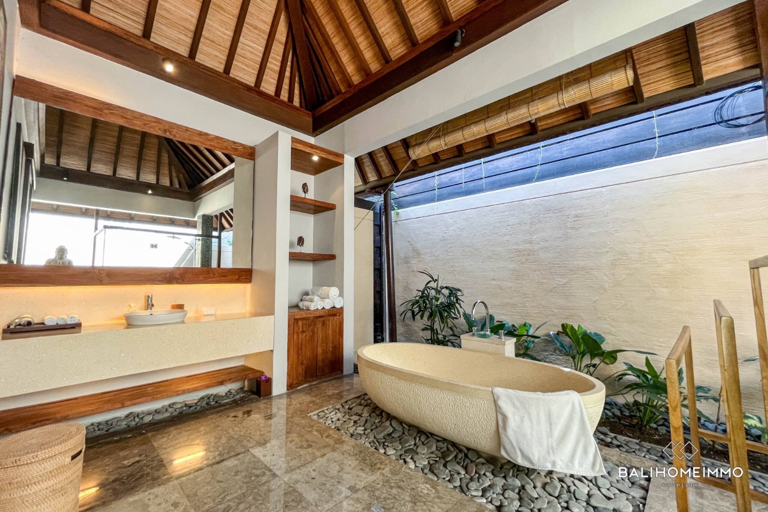 Villa Canthy @Heart of Seminyak 11