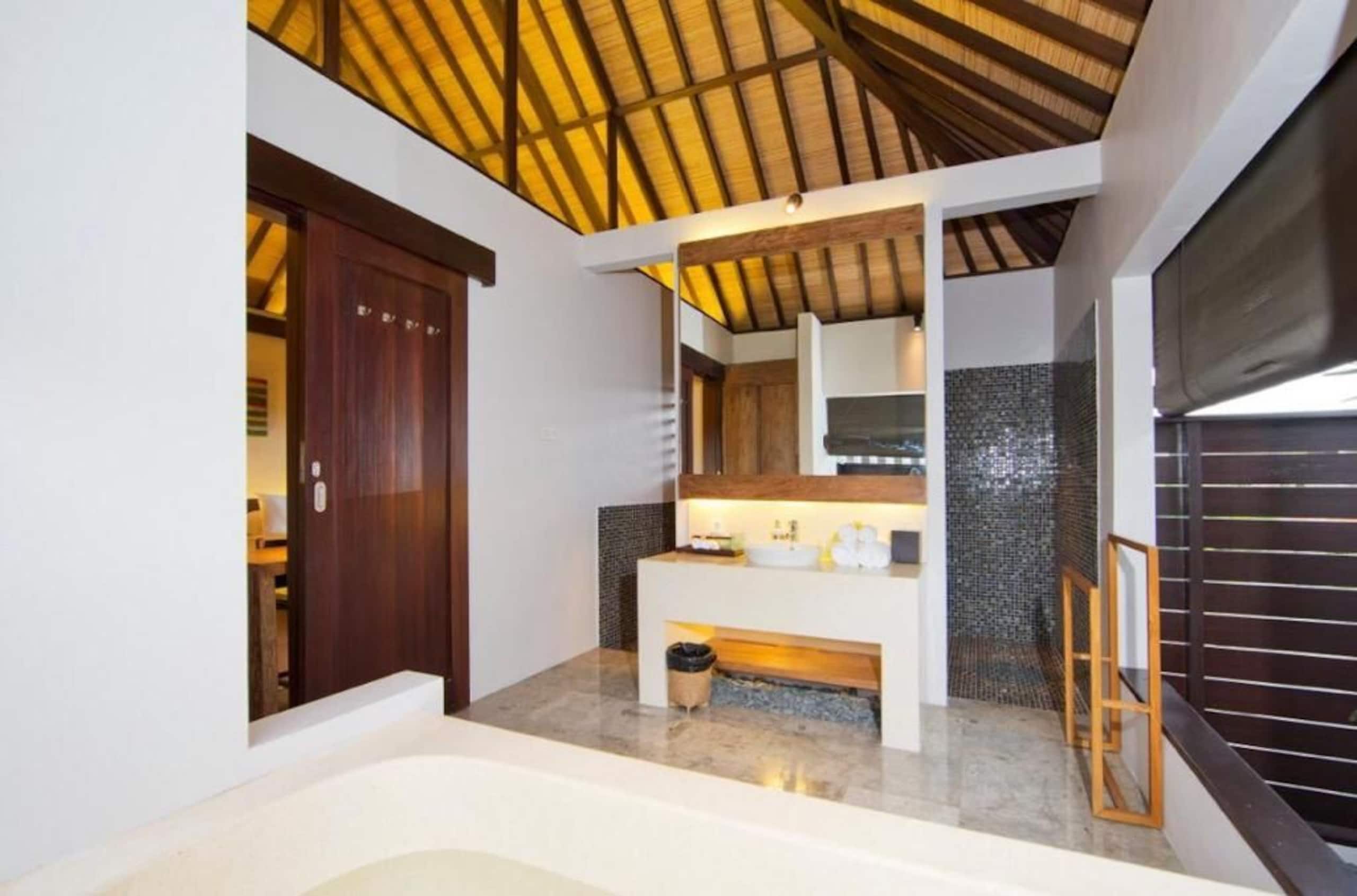 Villa Canthy @Heart of Seminyak 14
