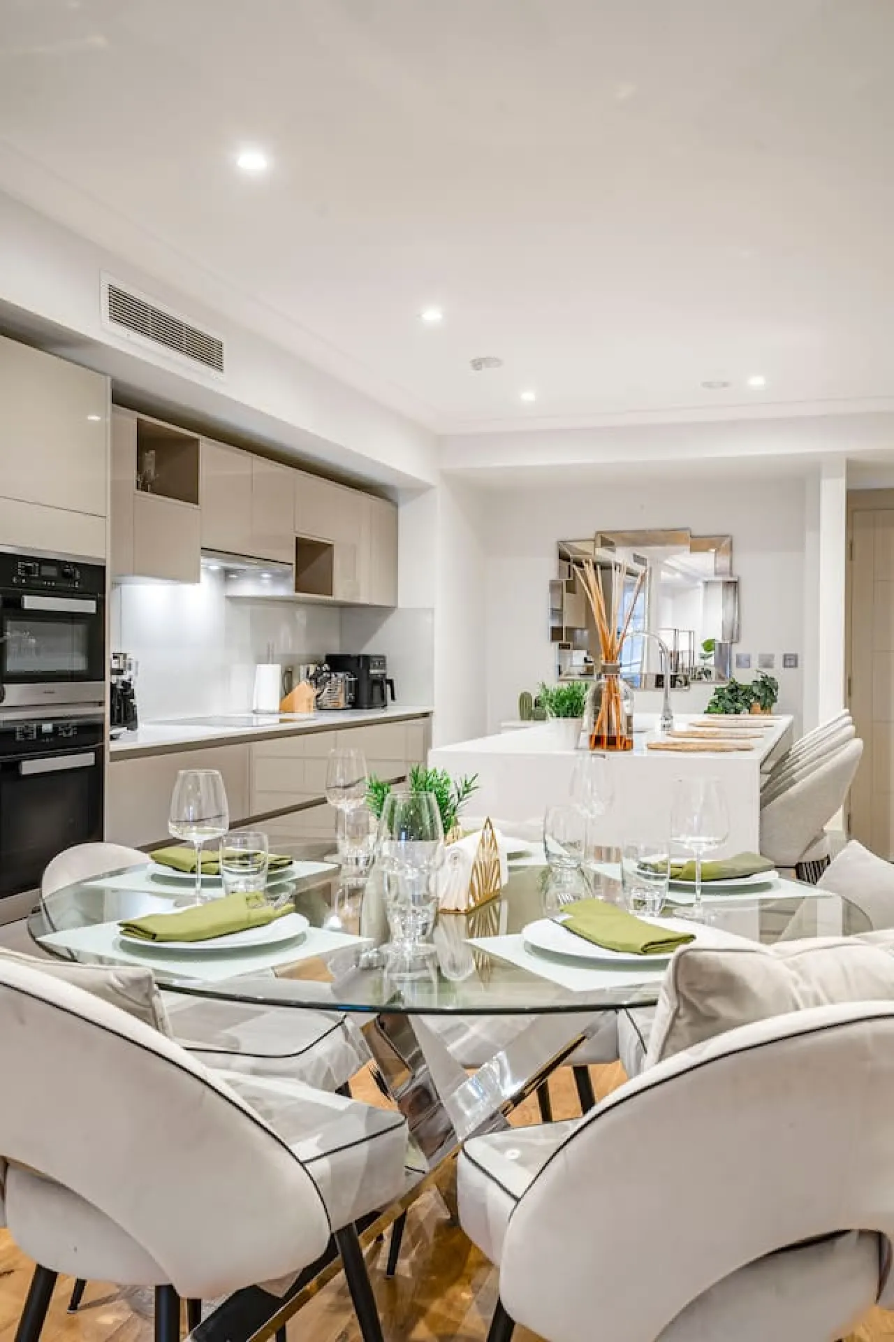 Mayfair 2-Bed | Hyde Park Views | Concierge & AC — foto 5