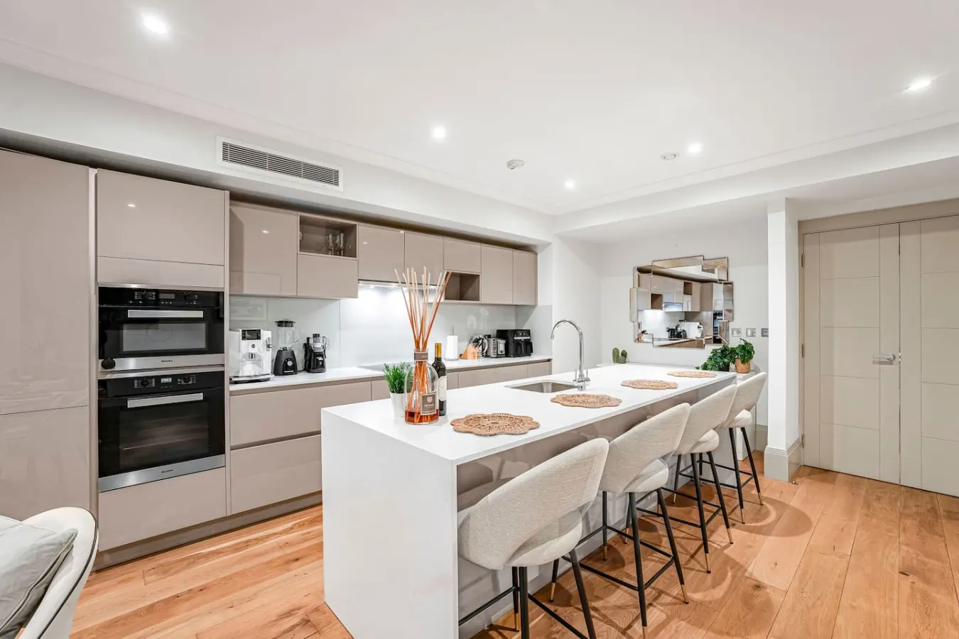 Mayfair 2-Bed Hyde Park Views Concierge & AC 7