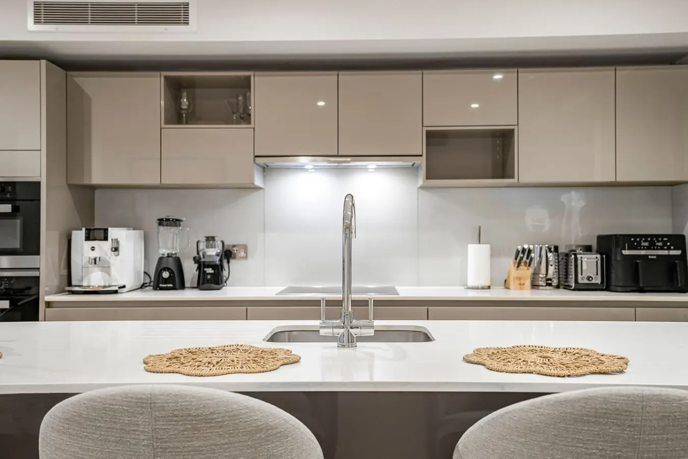 Mayfair 2-Bed Hyde Park Views Concierge & AC 8