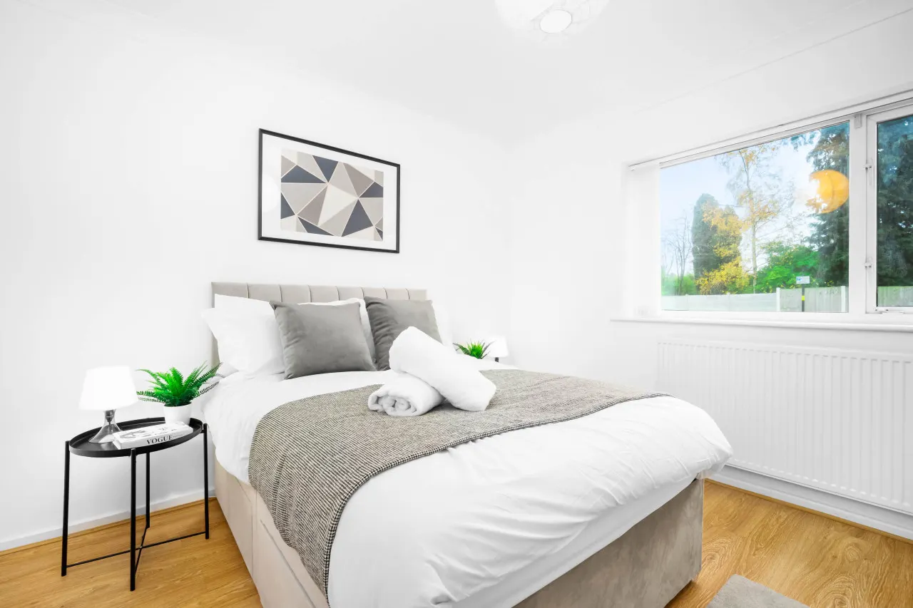 Cozy 4 Bedroom Bungalow - Parking - Garden - Sutton Coldfield 8