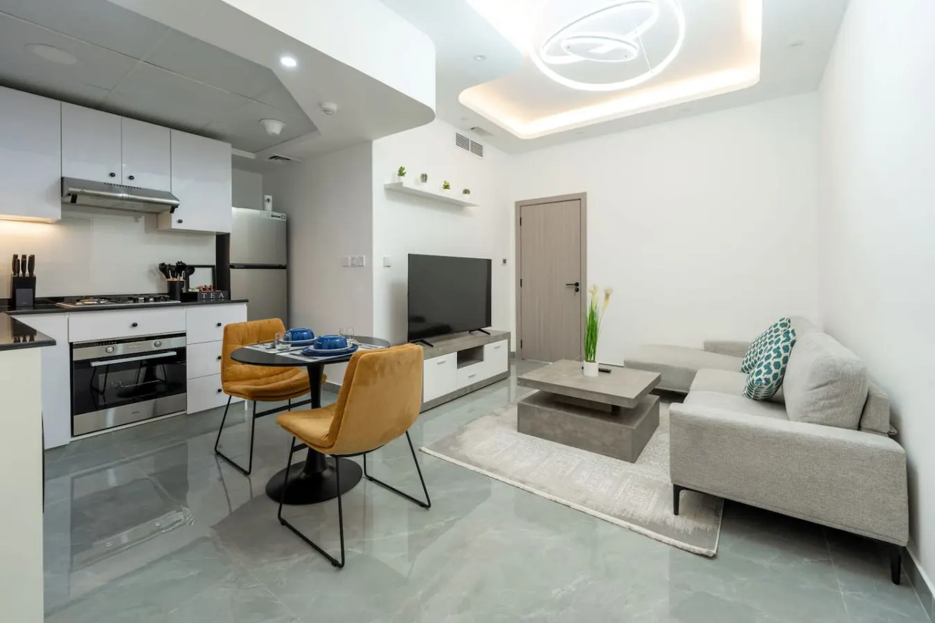 Dubai Marina - 1 BHK Elegant Apartment — photo 2