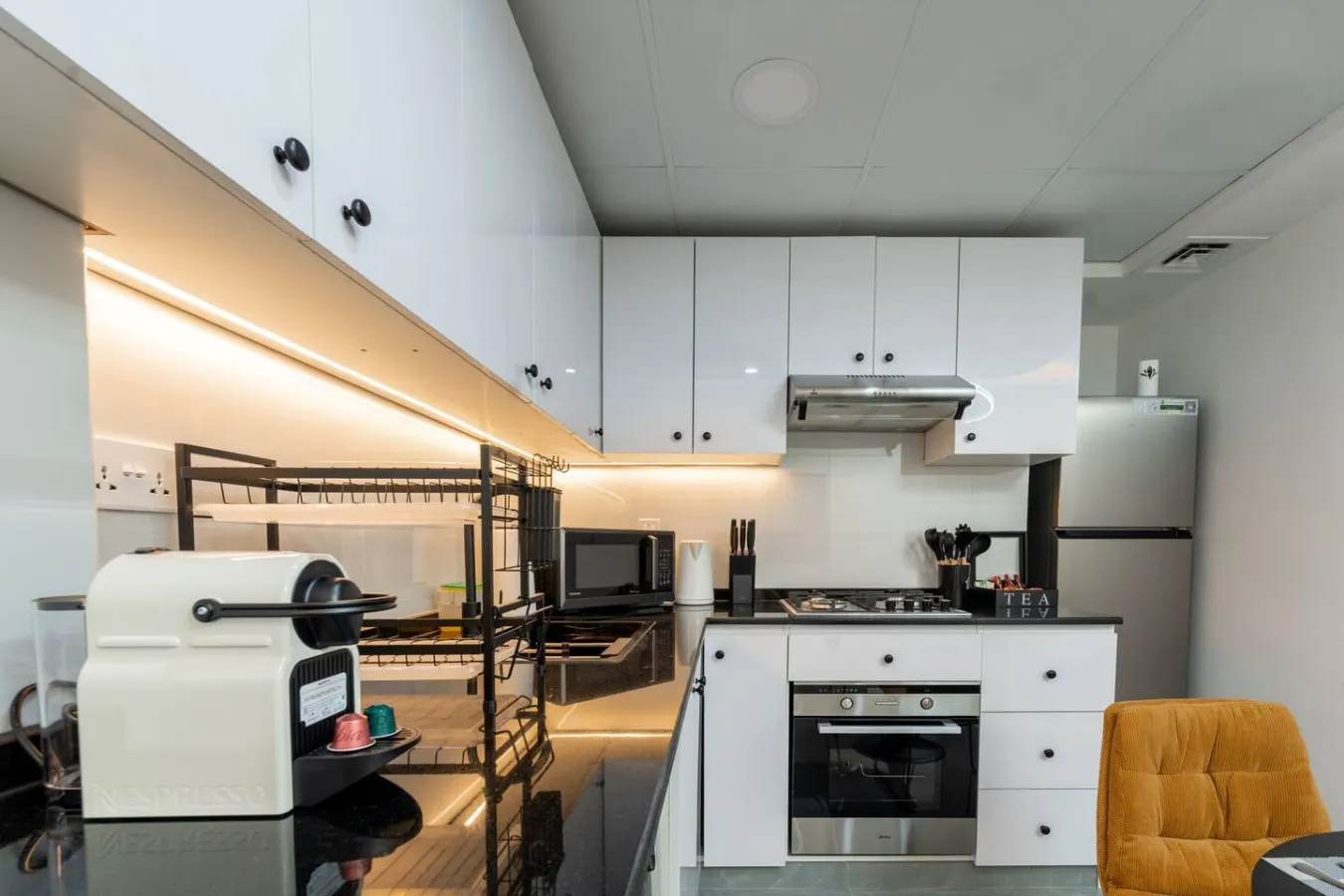 Dubai Marina - 1 BHK Elegant Apartment 9