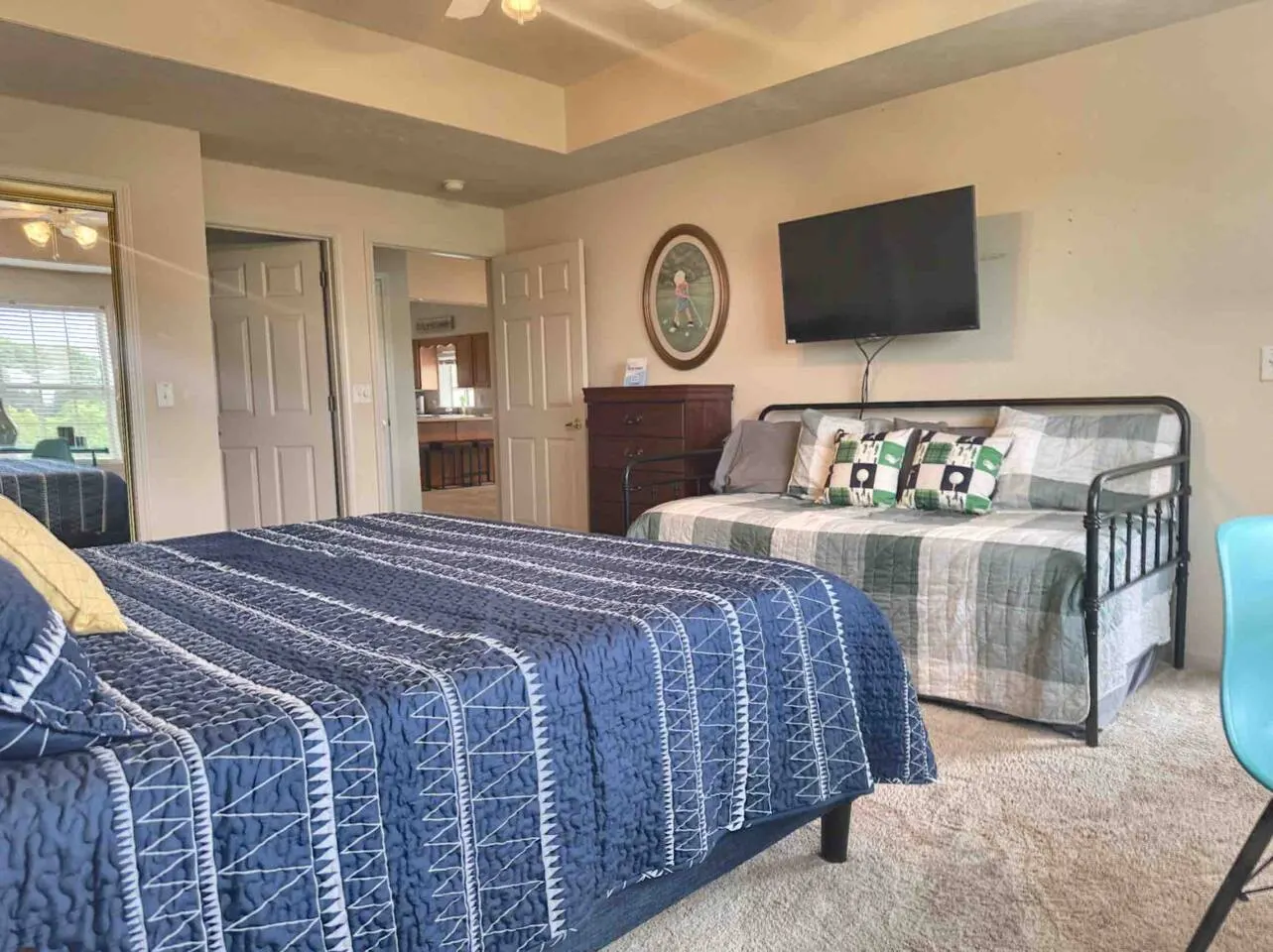View Condo Nr SDC Pools, Fish Lake, Golf, Resort! 8