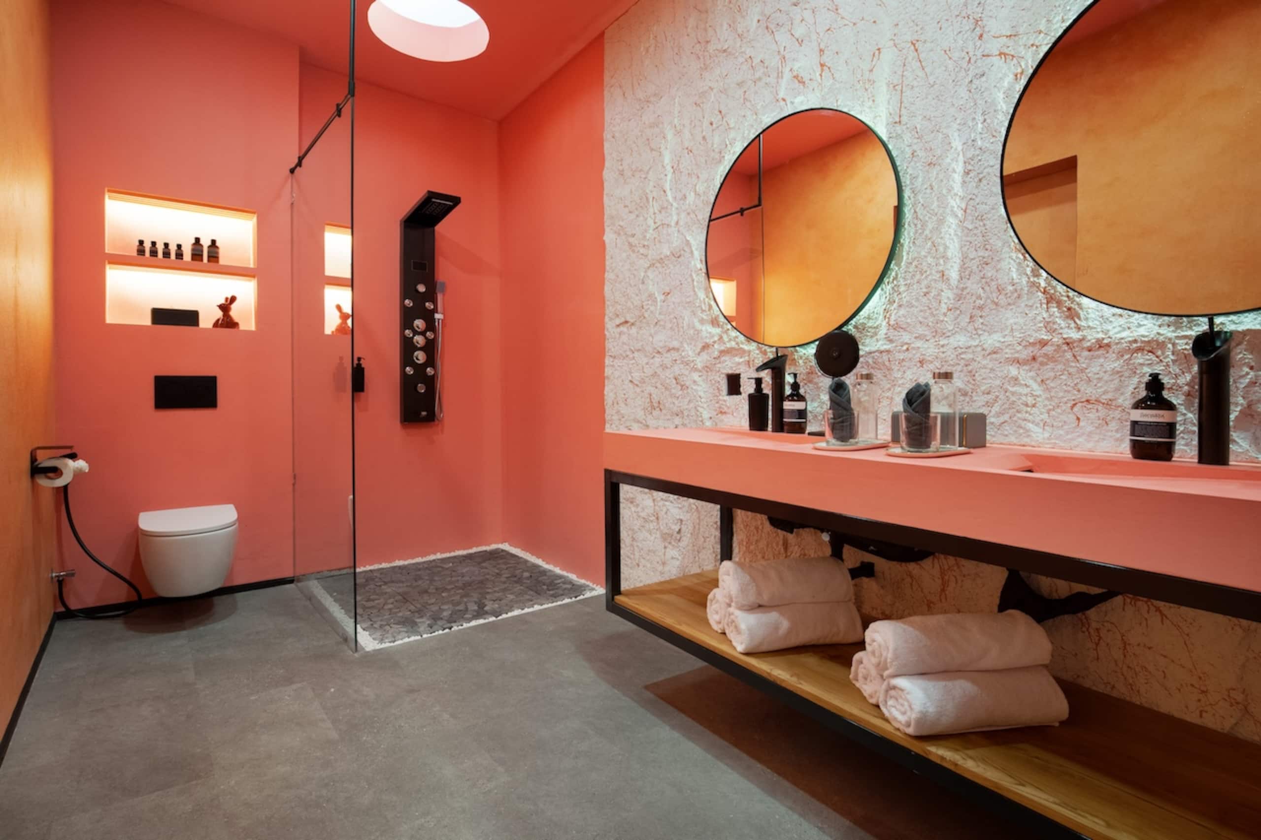 Canggu's Trendsetting Ultimate 7-Bed Beach Getaway 22