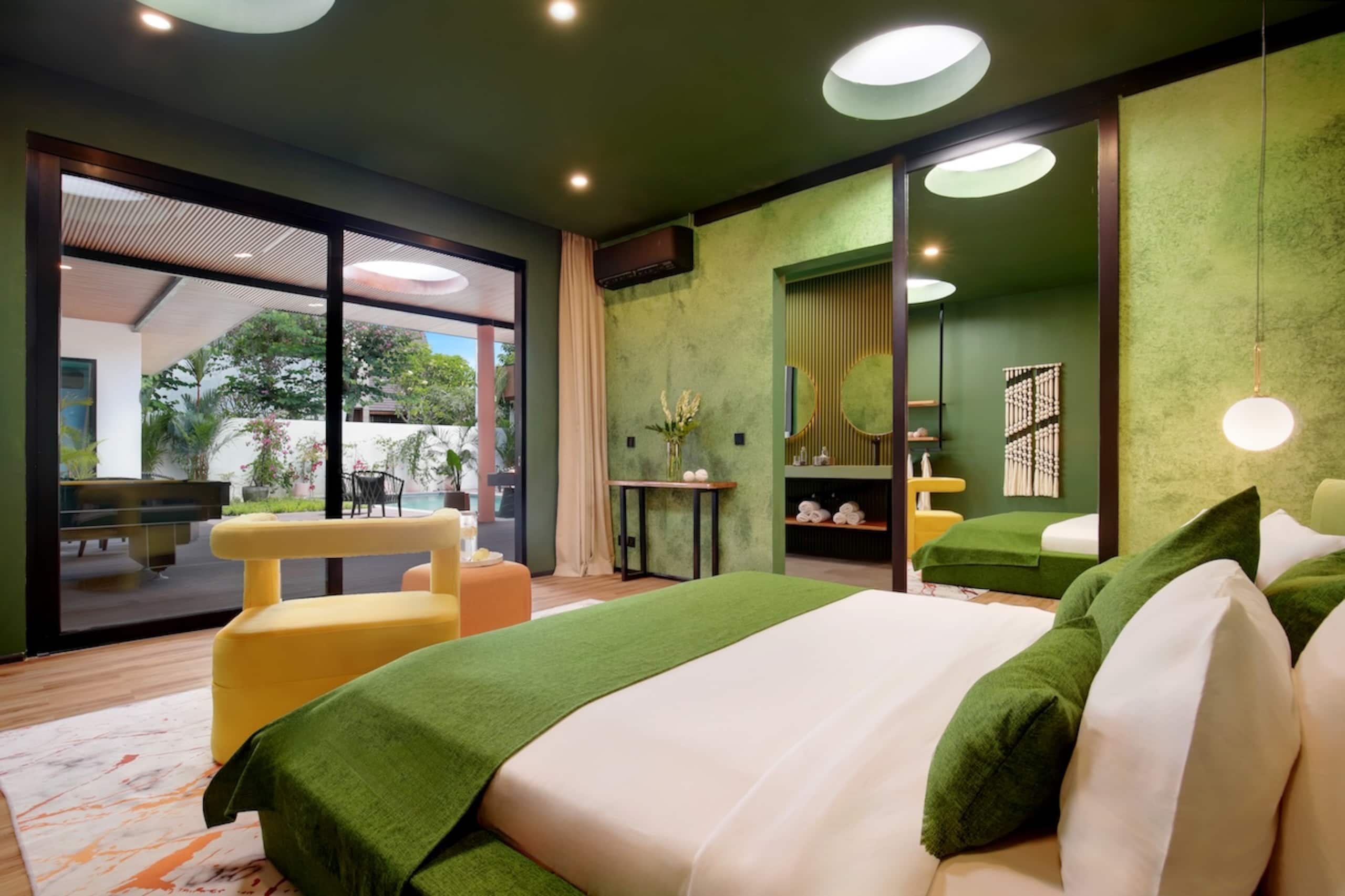 Canggu's Trendsetting Ultimate 7-Bed Beach Getaway 18