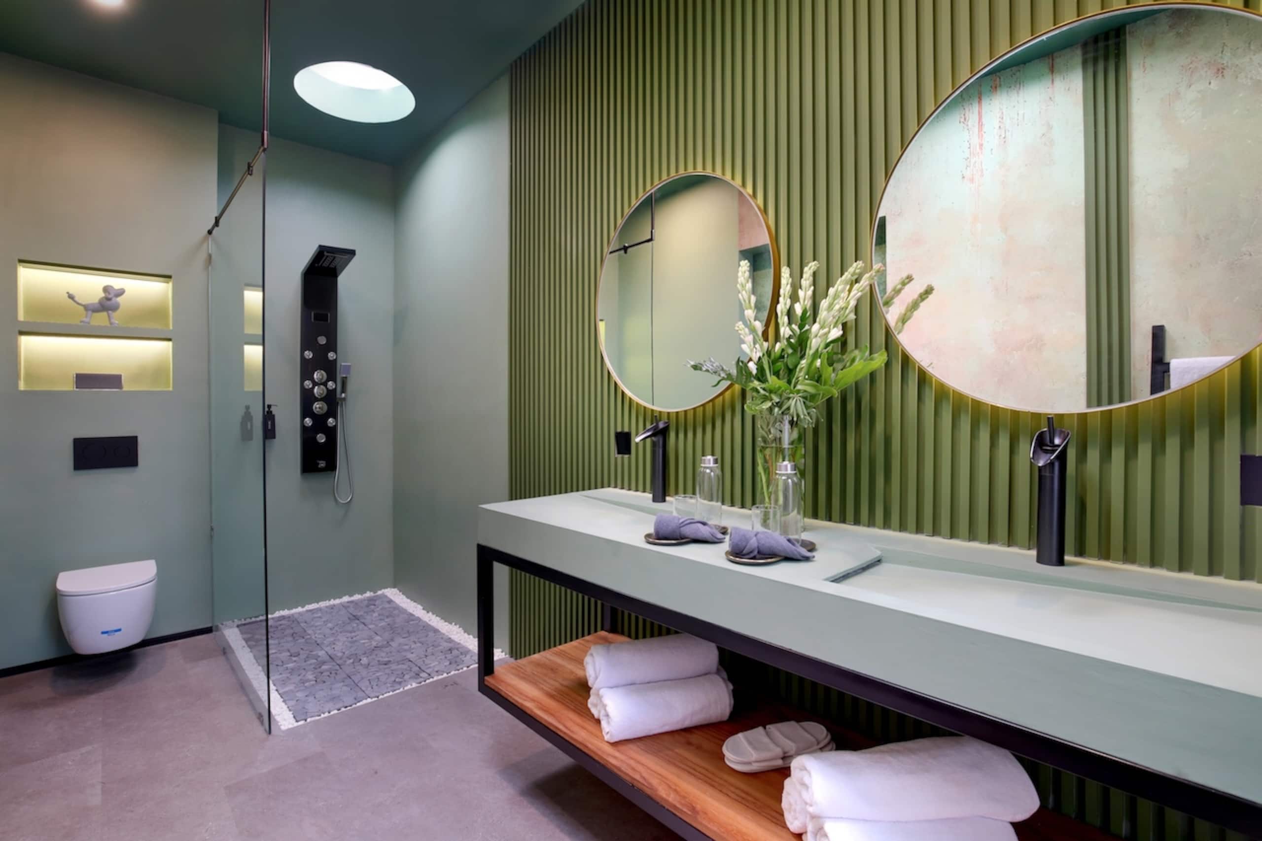 Canggu's Trendsetting Ultimate 7-Bed Beach Getaway 19