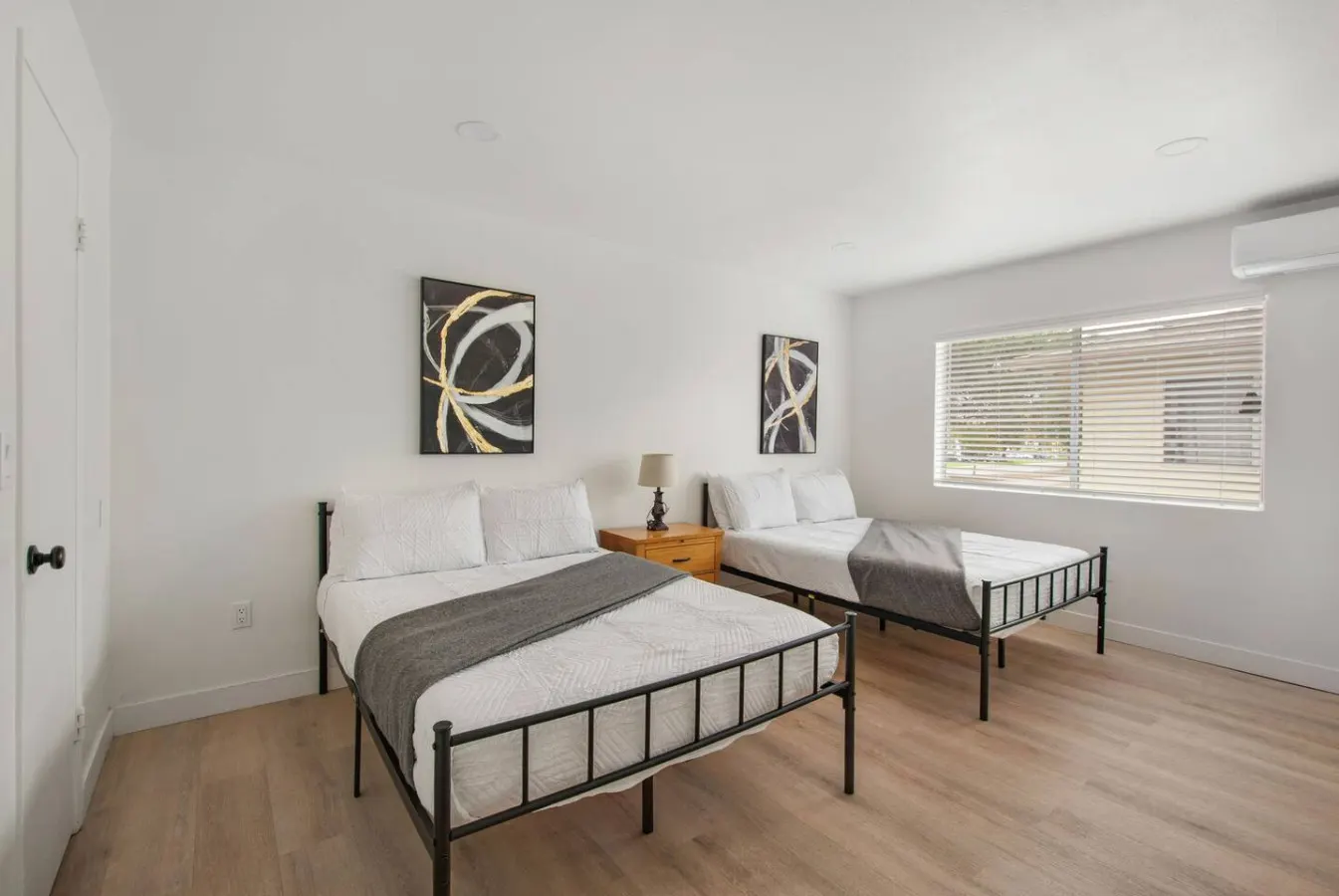 2Bd/1Bth Close To Shopping Theme Parks Eats! 14