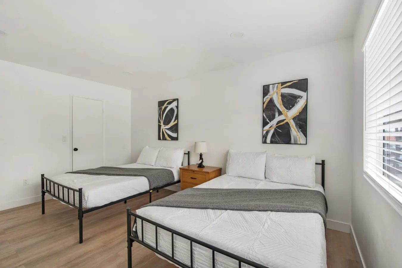 2Bd/1Bth Close To Shopping Theme Parks Eats! 15