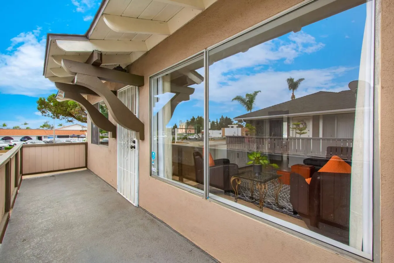 2Bd/1Bth Close To Shopping Theme Parks Eats! 3