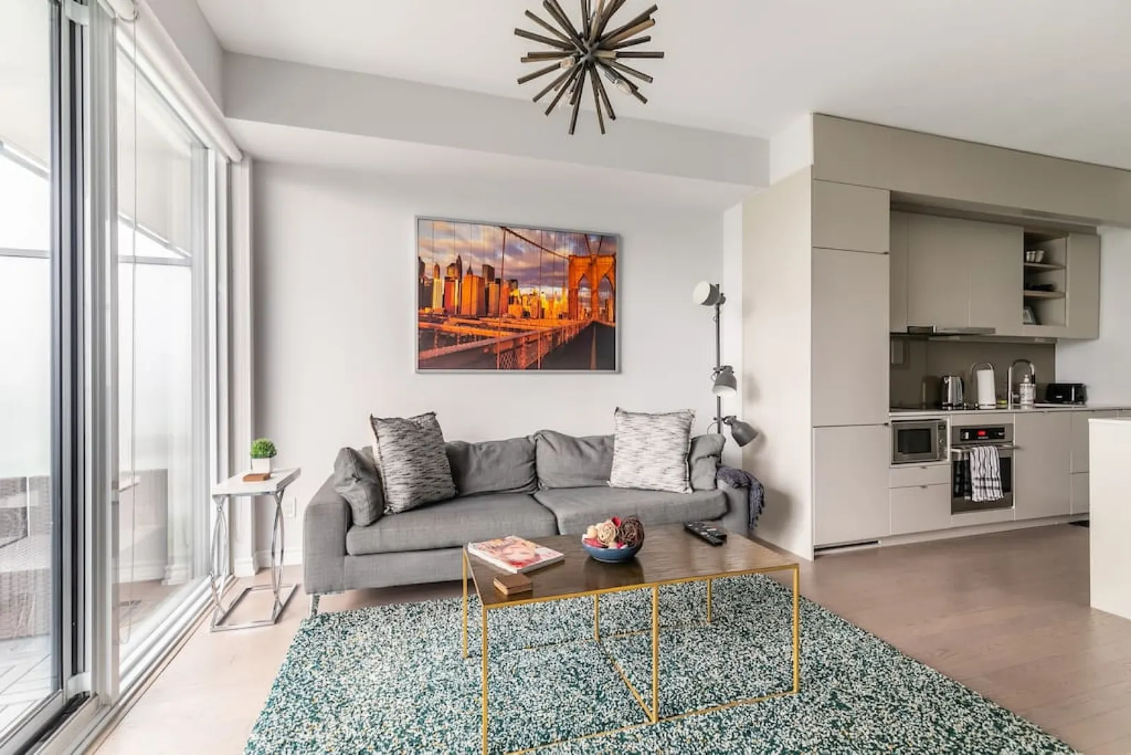 Modern 1BR Condo • Central • Stylish & Bright