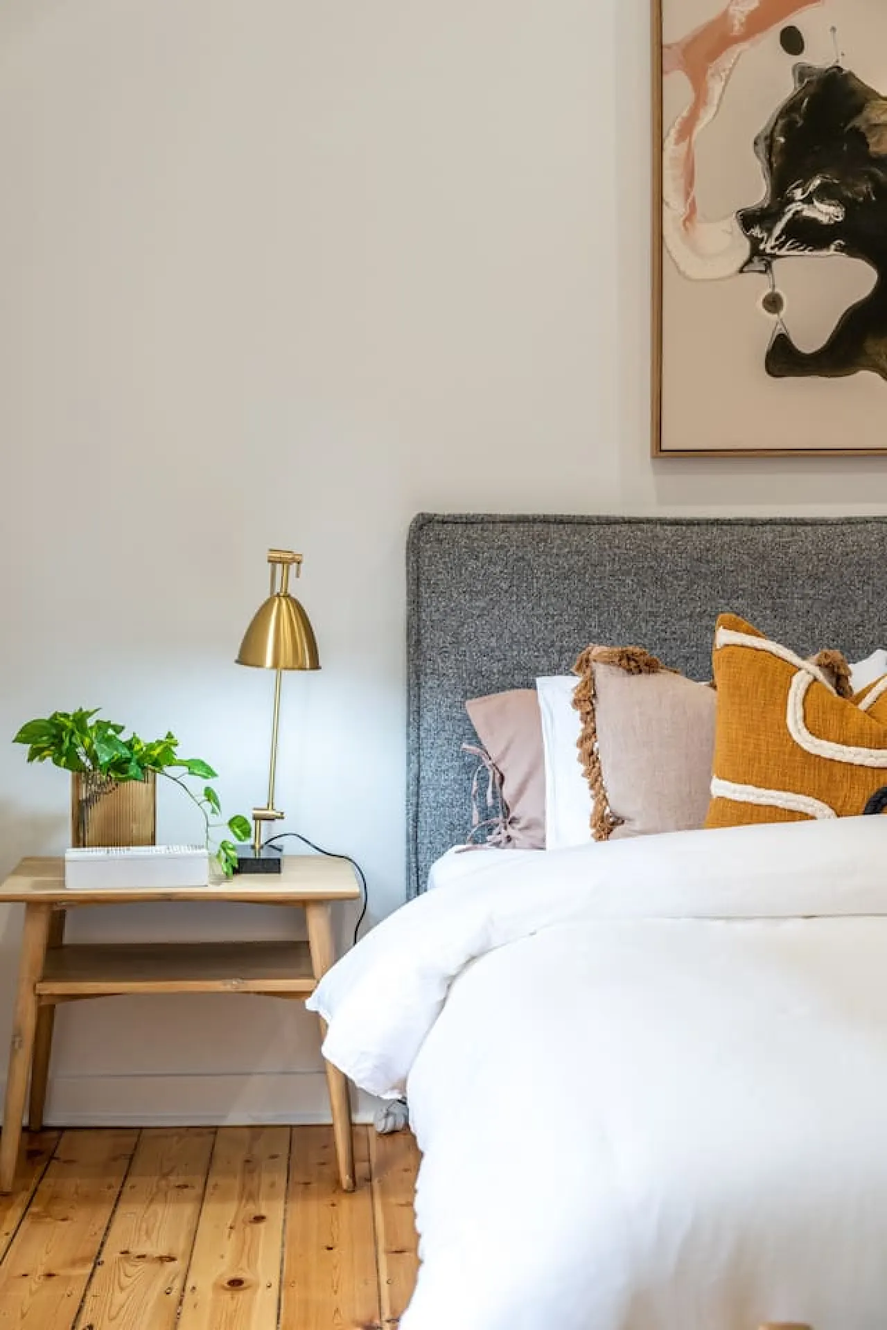 Ambrosia—Relaxed Character Stay near Norwood 12