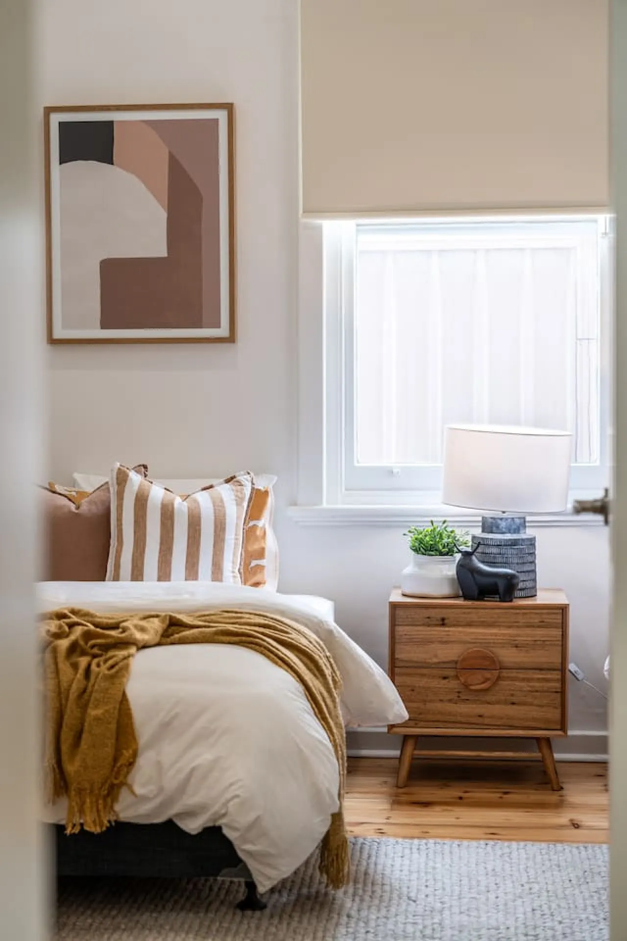 Ambrosia—Relaxed Character Stay near Norwood 15
