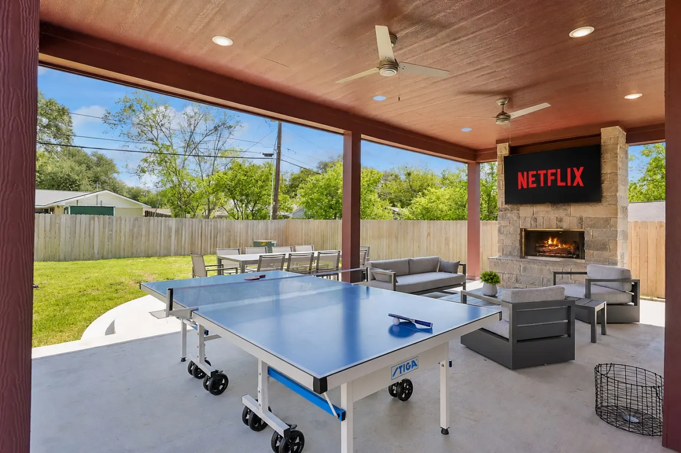 Aggieland Crossing ~ Huge Gameday Backyard! 9