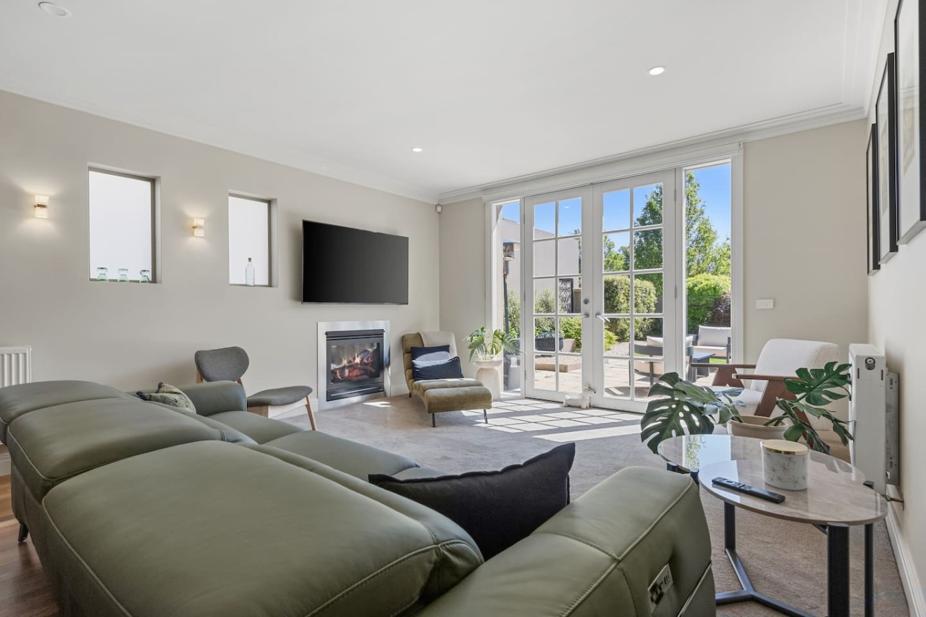 Stylish Ballarat Group Escape | Sleeps 10