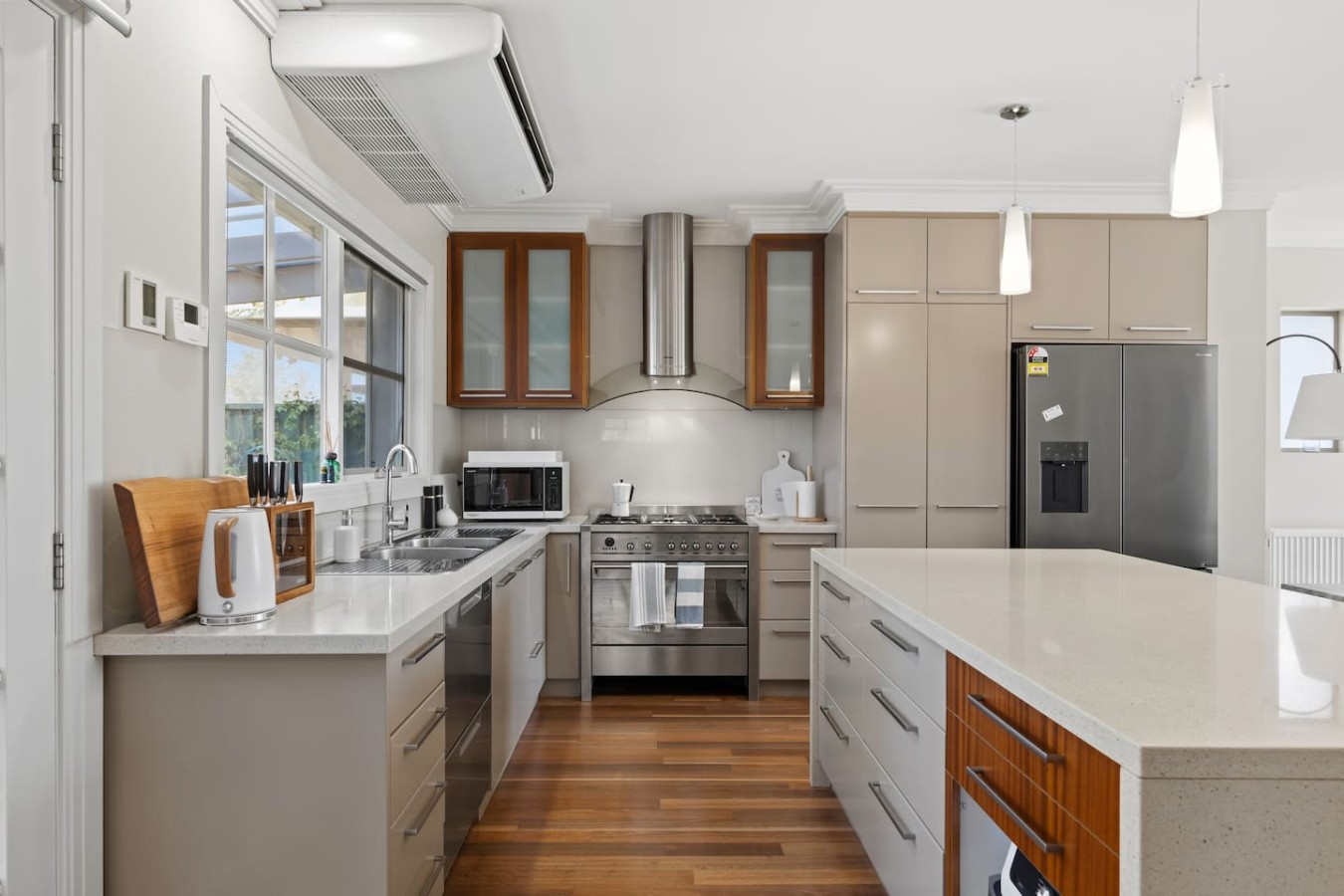 Stylish Ballarat Group Escape Sleeps 10 6