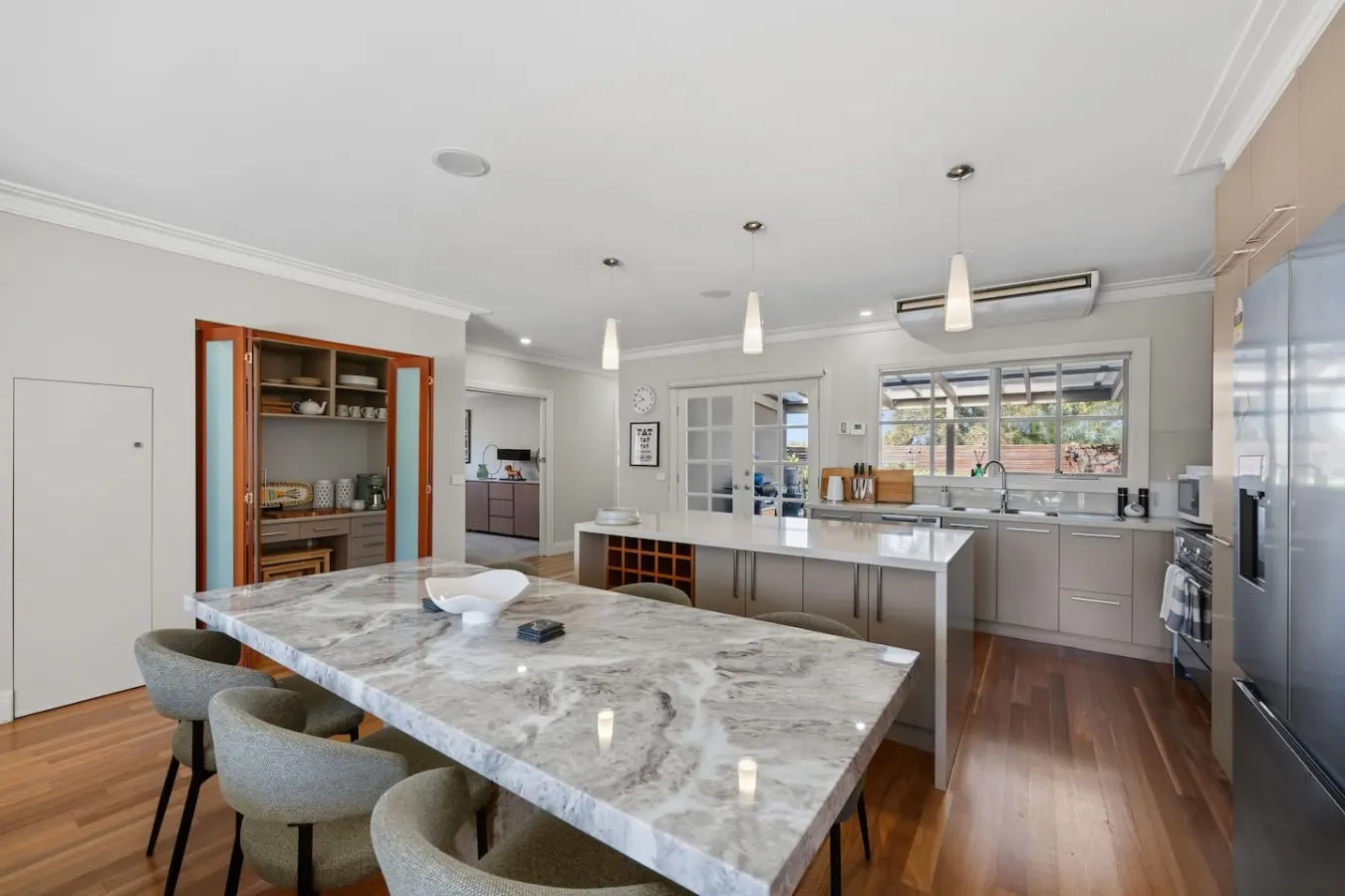 Stylish Ballarat Group Escape Sleeps 10 7