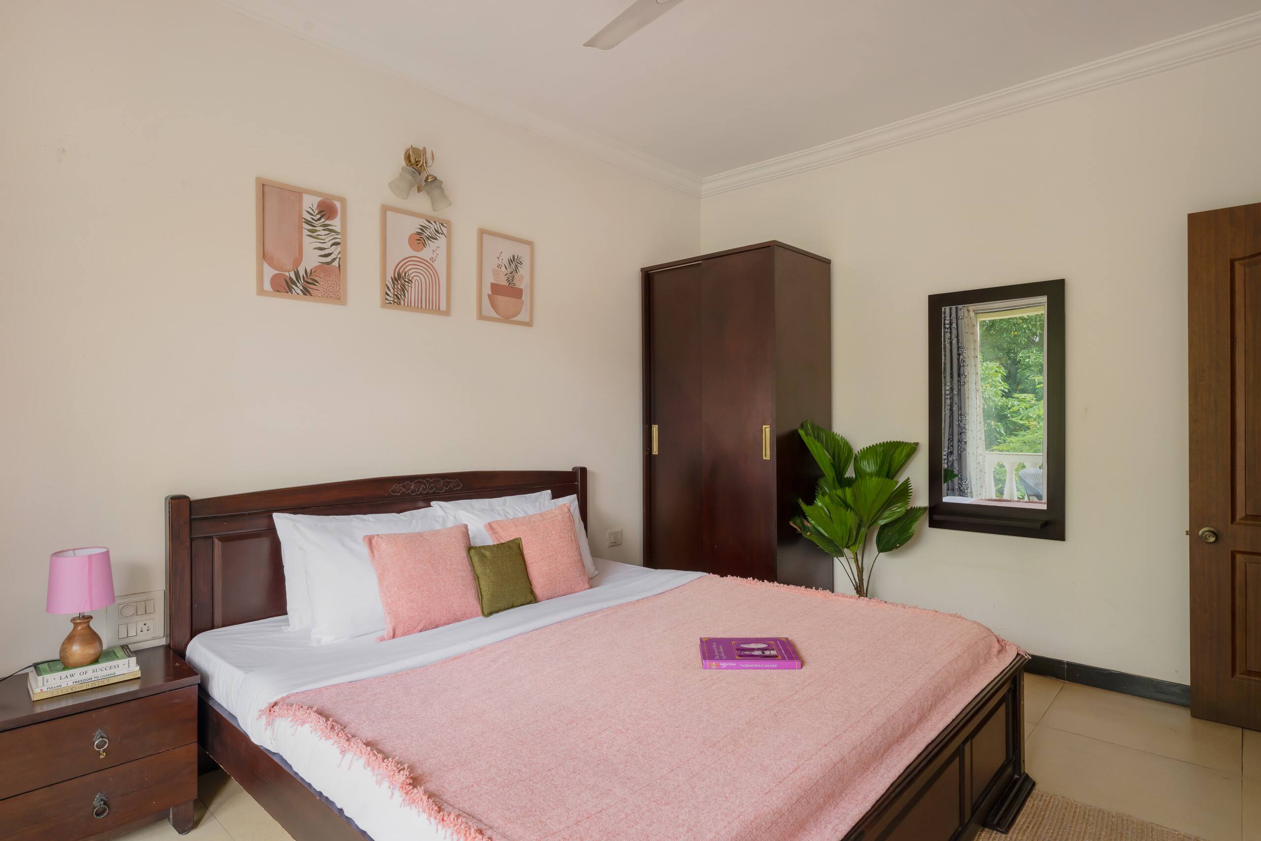Boutique 2BHK | Pool & Gym | Siolim 31