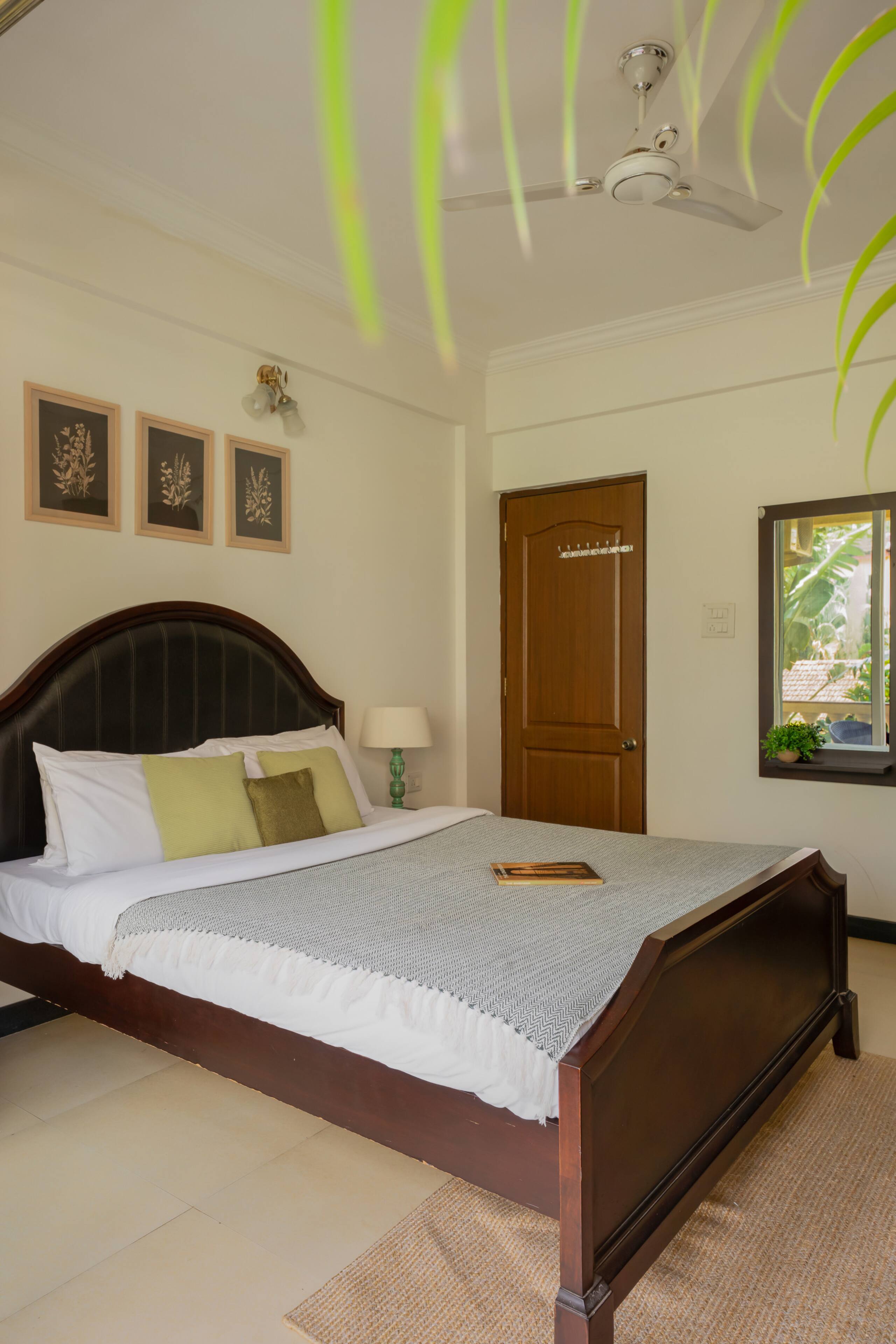 Boutique 2BHK | Pool & Gym | Siolim 38
