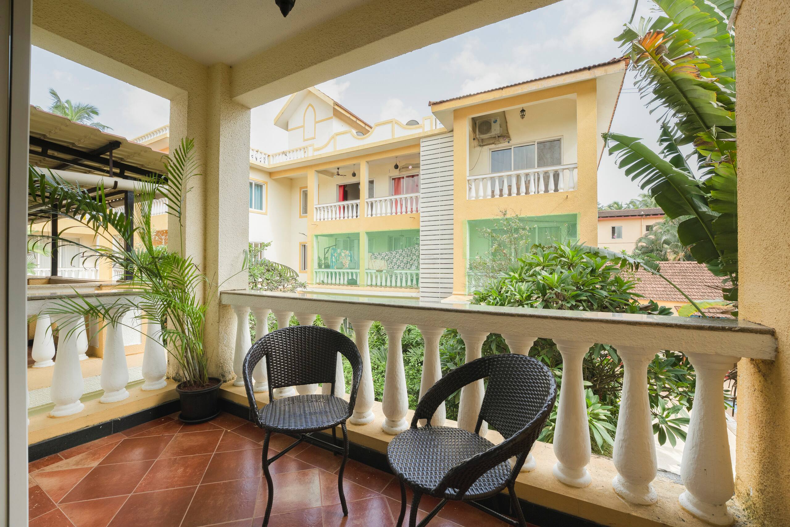 Boutique 2BHK | Pool & Gym | Siolim 7
