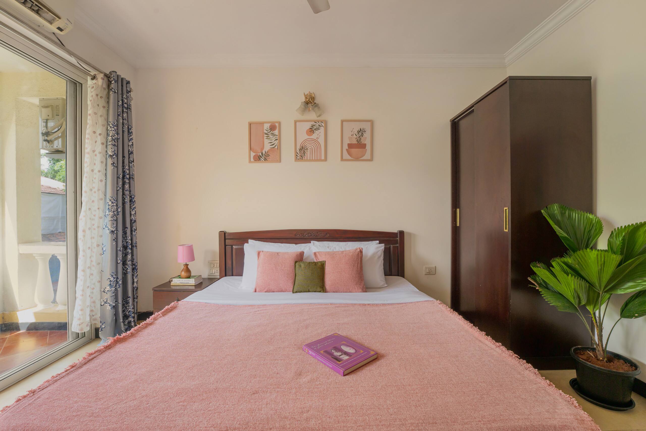 Boutique 2BHK | Pool & Gym | Siolim 27