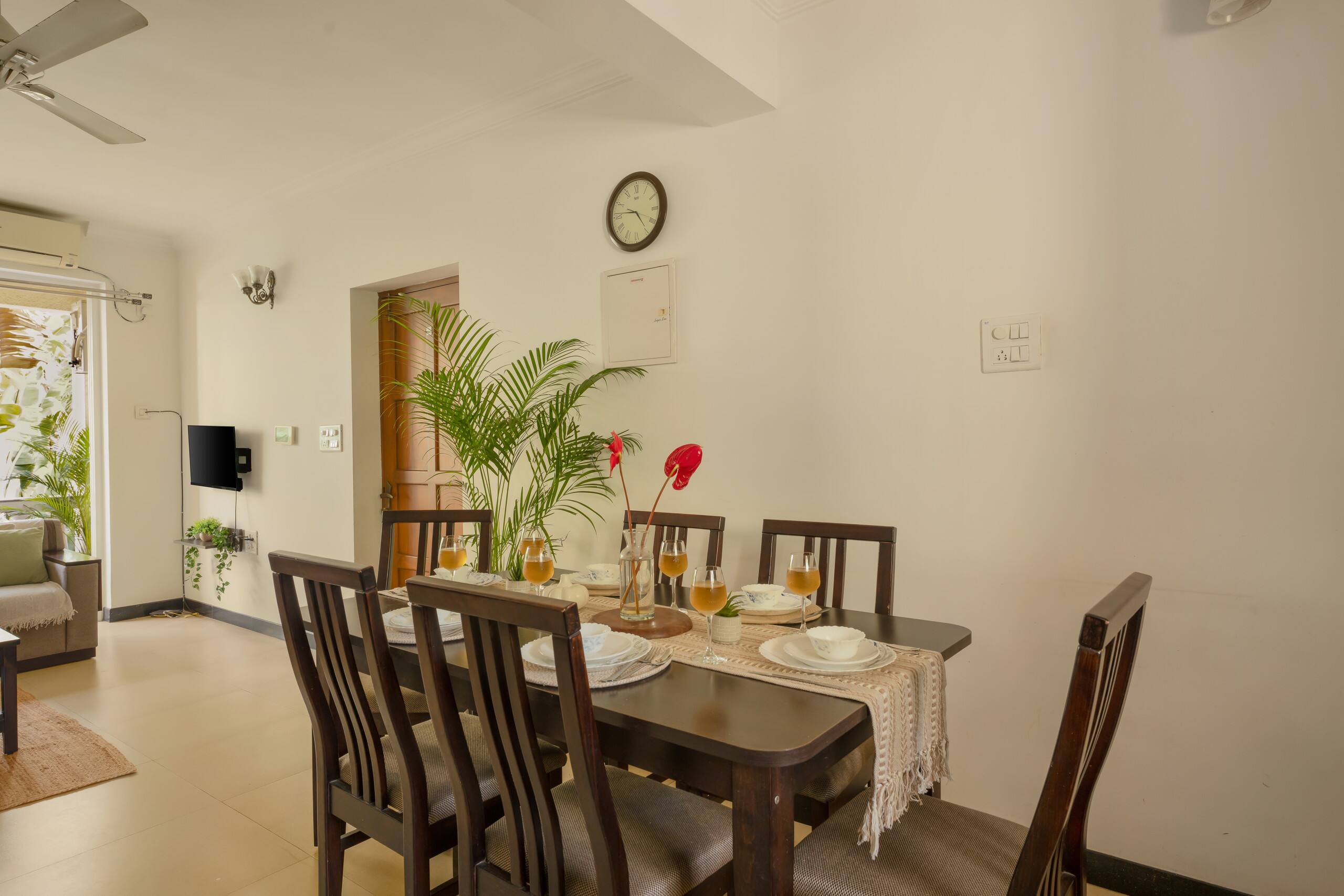 Boutique 2BHK | Pool & Gym | Siolim 23