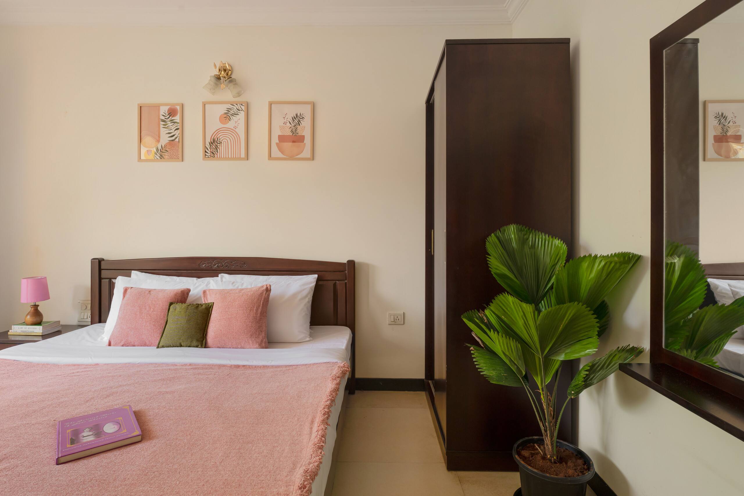 Boutique 2BHK | Pool & Gym | Siolim 3