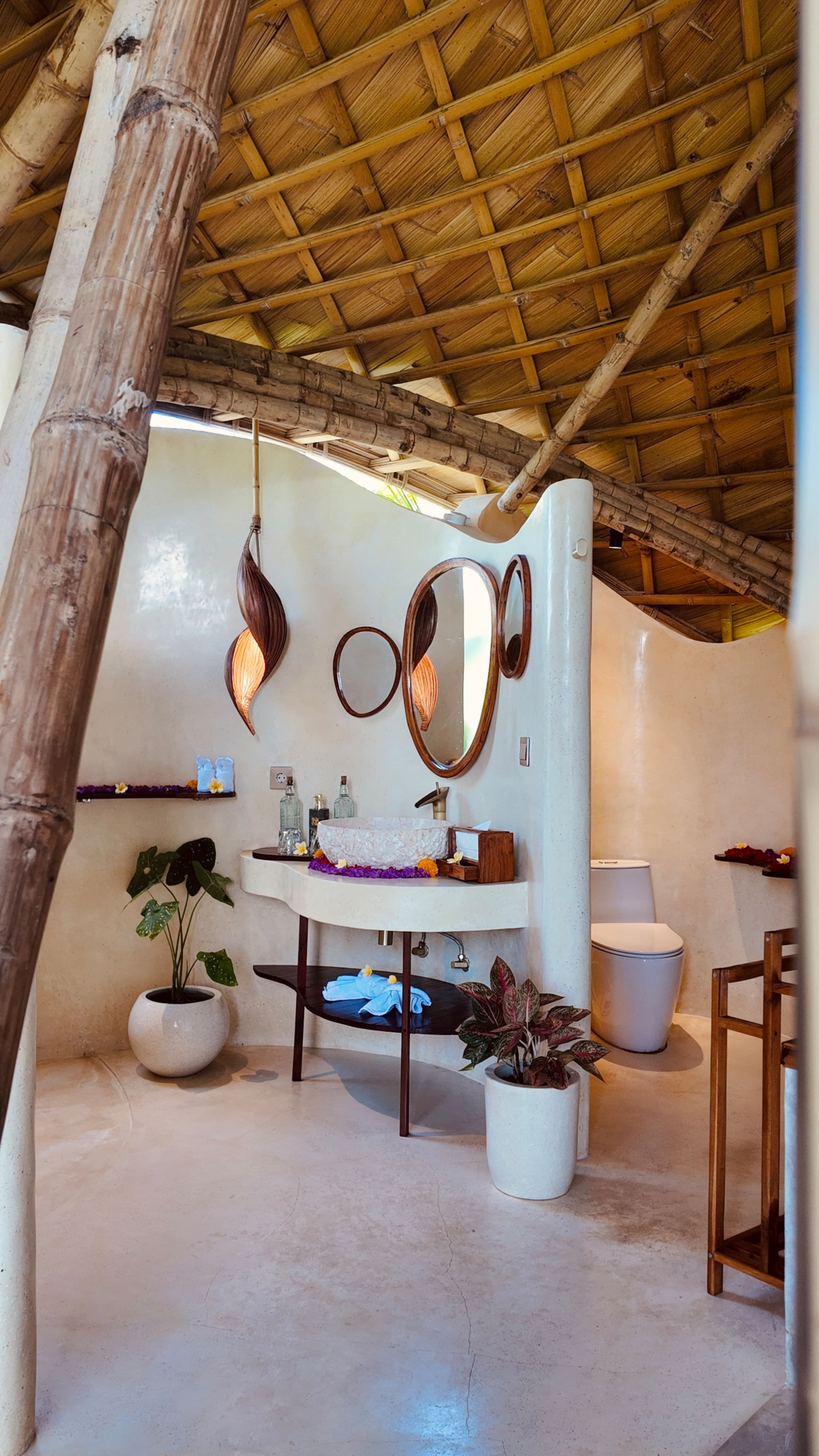 Vishala Bali | Panoramic Bamboo House in Sidemen 19