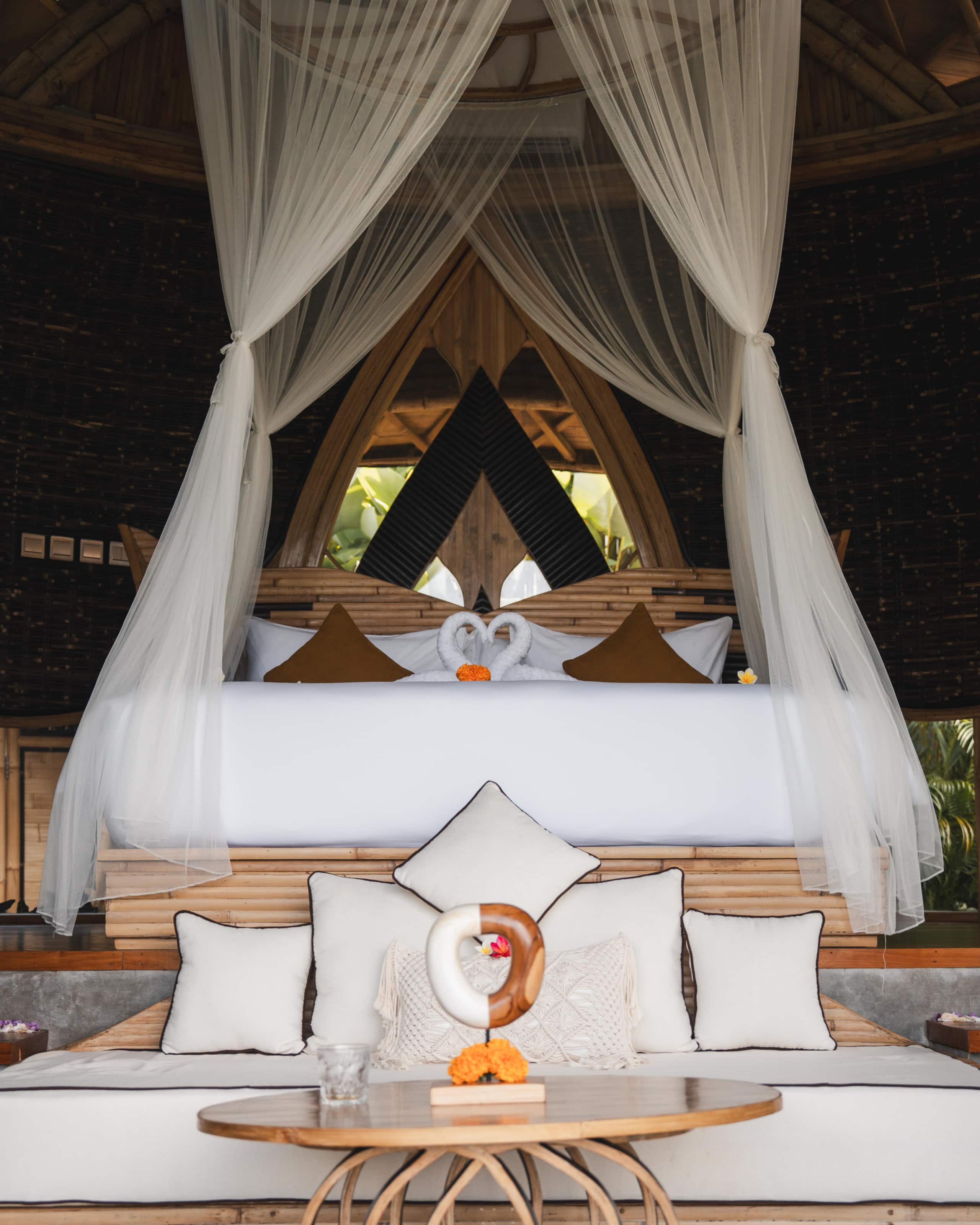 Vishala Bali | Panoramic Bamboo House in Sidemen 12