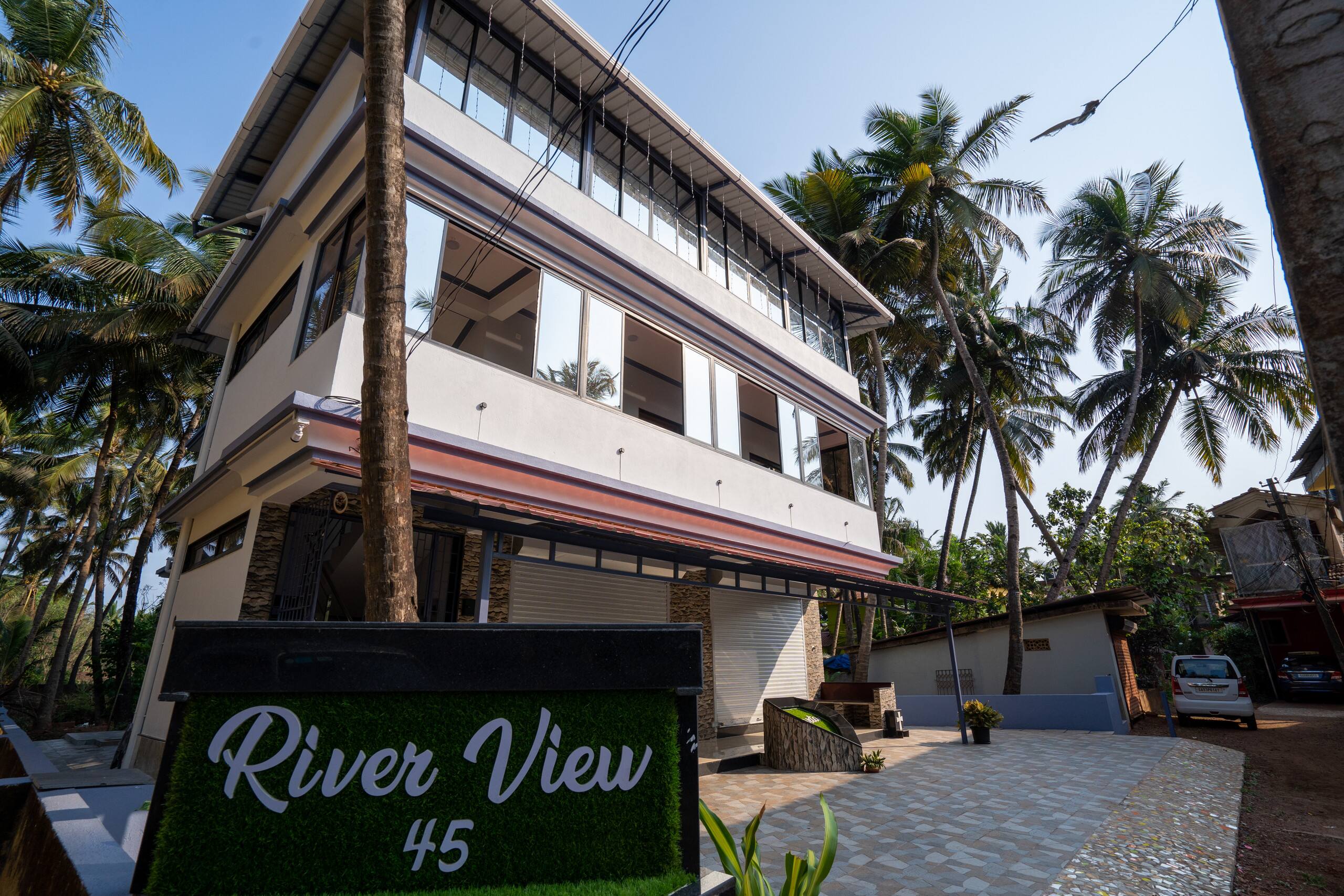 102 | Cozy 1bhk apt in Ambelim | 50m walk to river 21