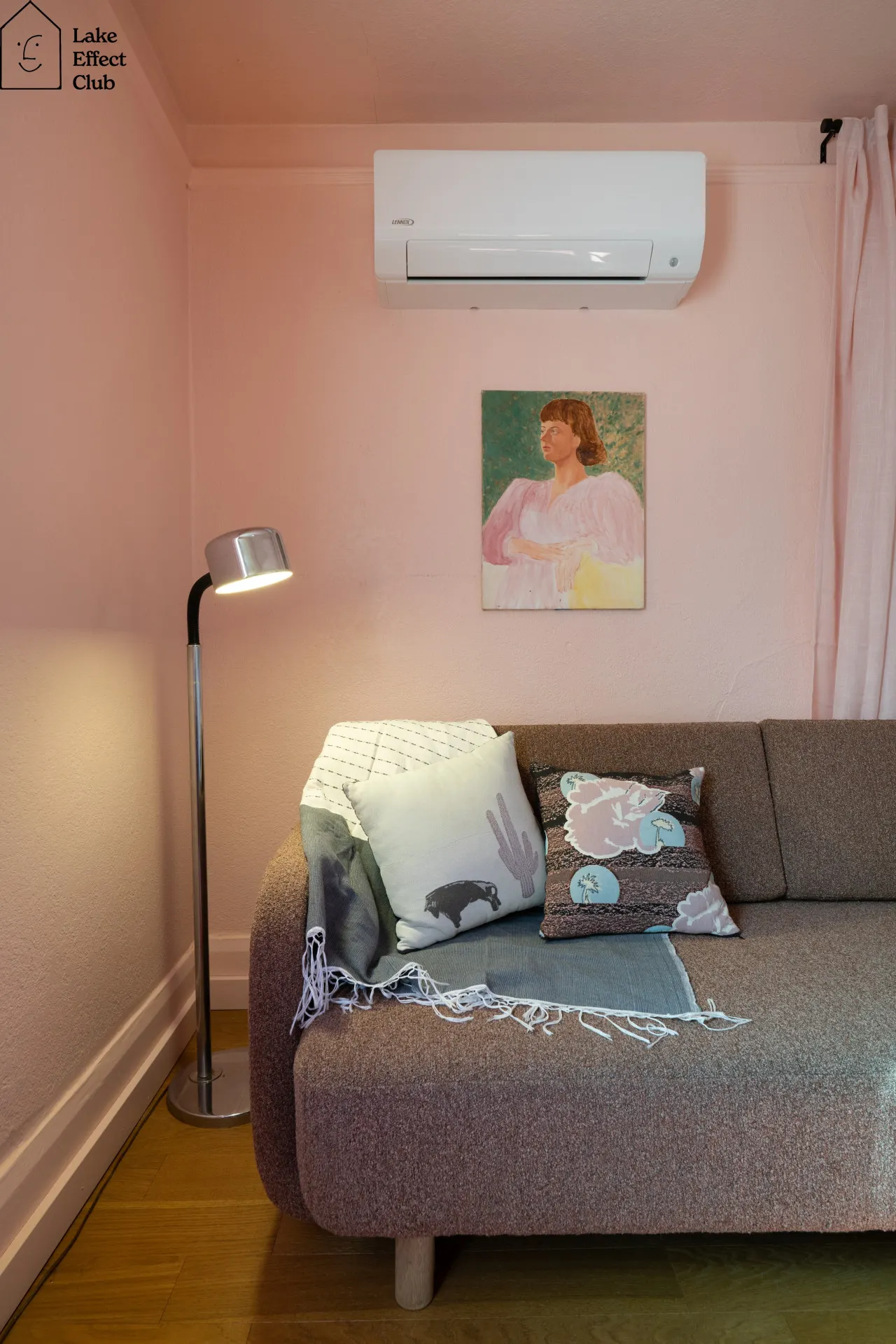 1BR on Milwaukee's Lower East Side Lake Effect Club: The Nohl 9