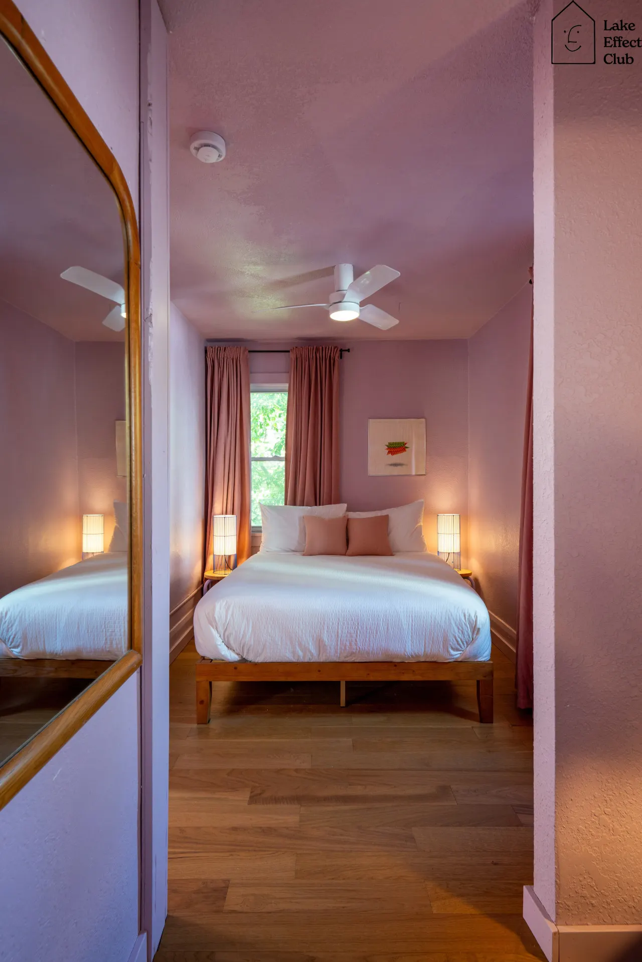 1BR on Milwaukee's Lower East Side Lake Effect Club: The Nohl 18